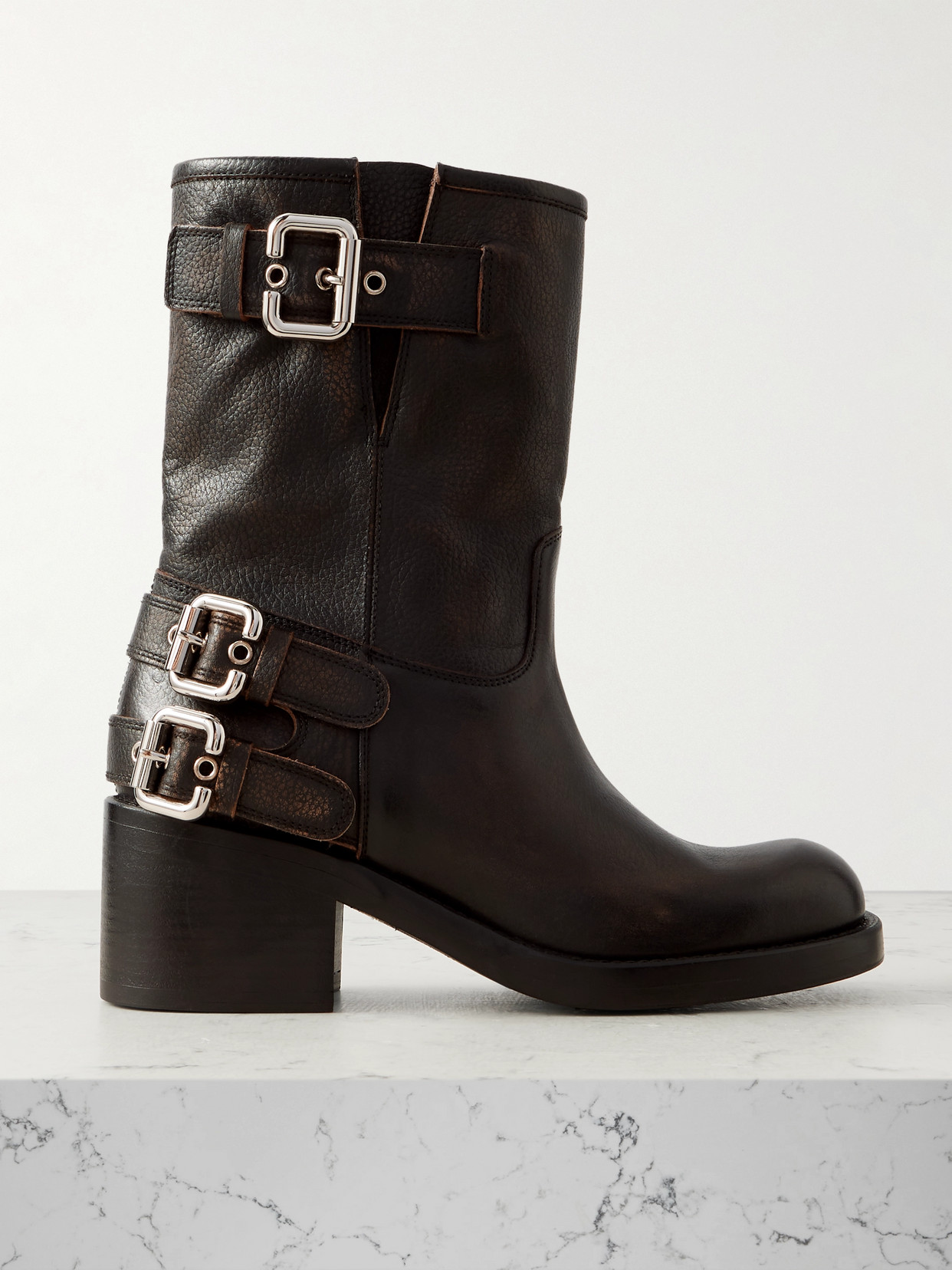 Chloé Buckled Textured-leather Ankle Boots In Black