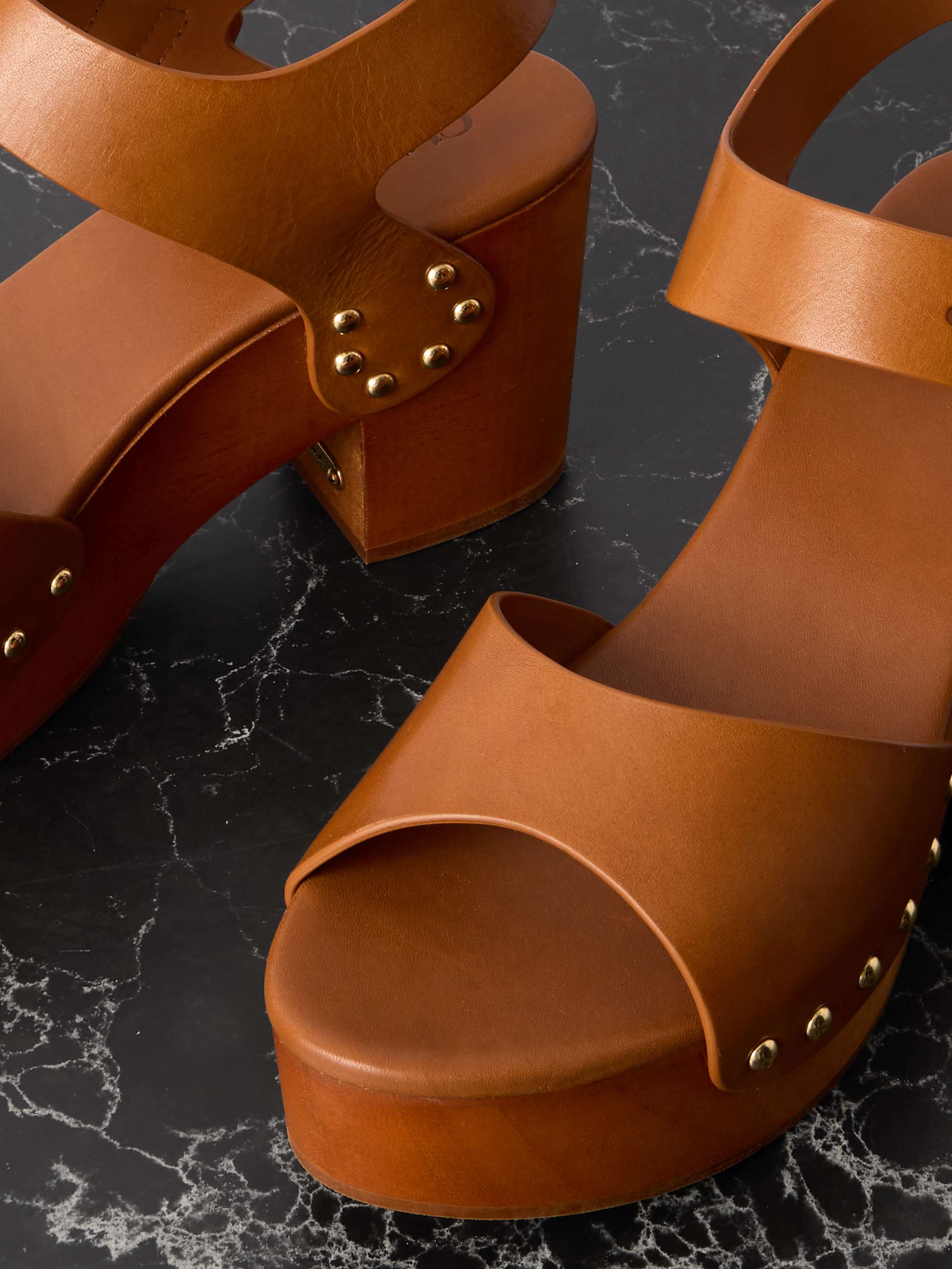 CHLOÉ 