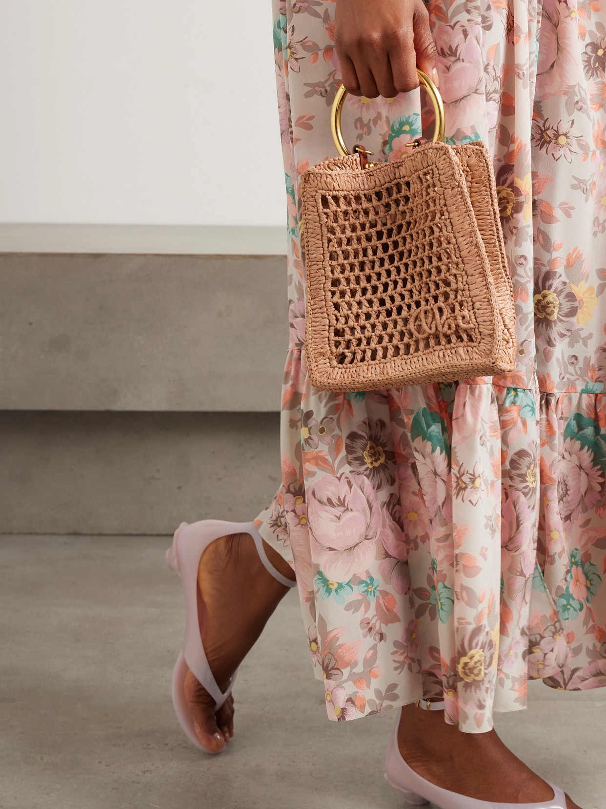 Chloé Summer Banana Small Leather-trimmed Woven Raffia Tote Bag