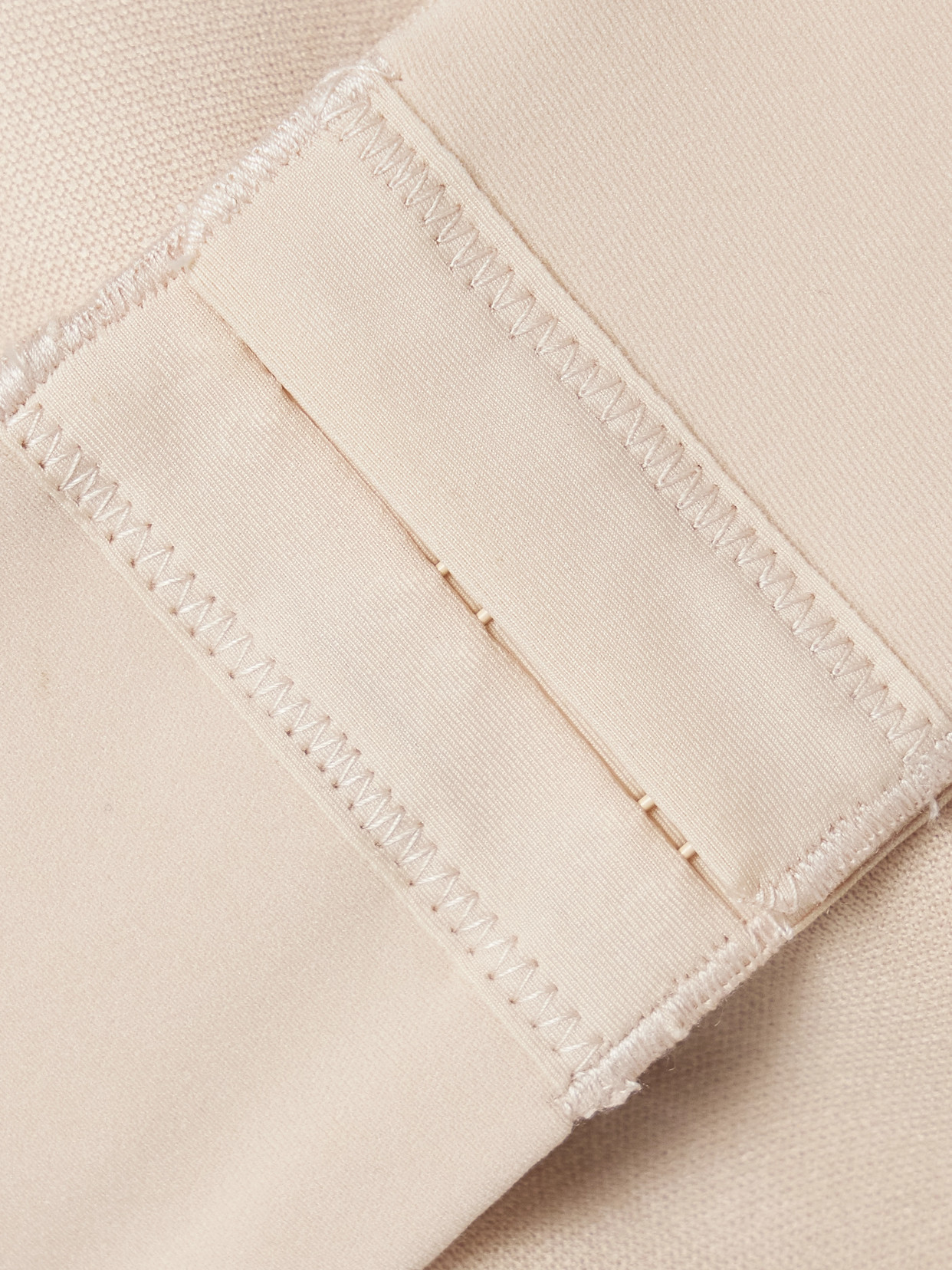Skims Fits Everybody Strapless Bra