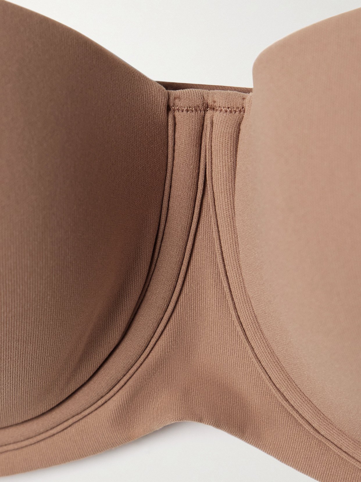 Skims Fits Everybody Strapless Bra In Neutrals