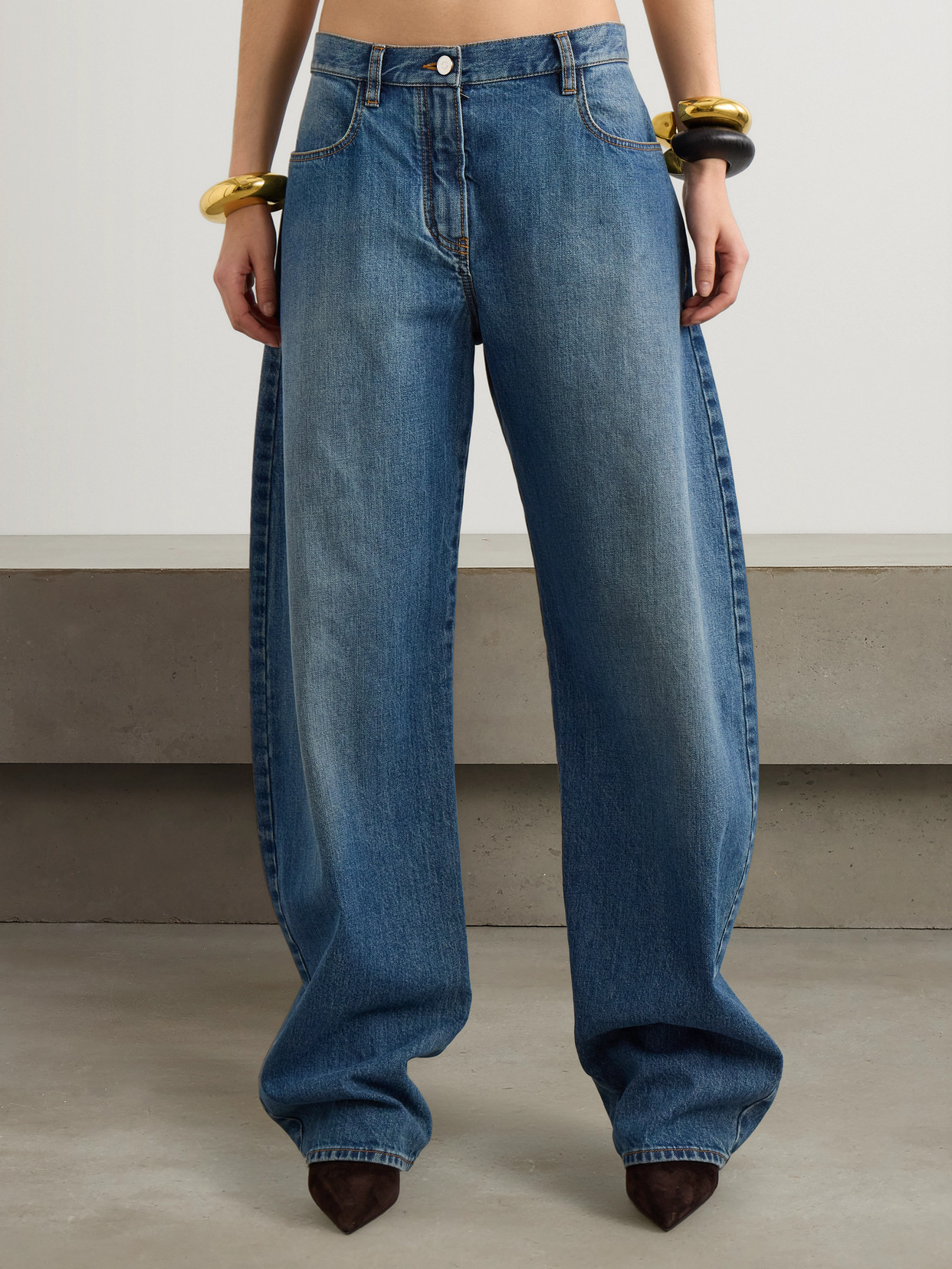 Alaïa - Low-Rise Barrel-Leg Jeans