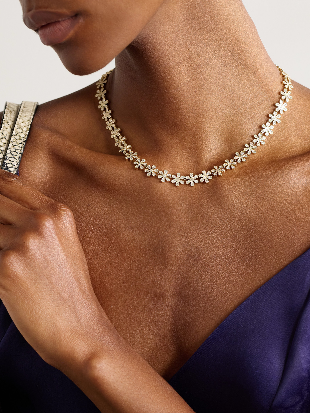 Sydney Evan Daisy Eternity 14-karat Gold Diamond Necklace In Gold