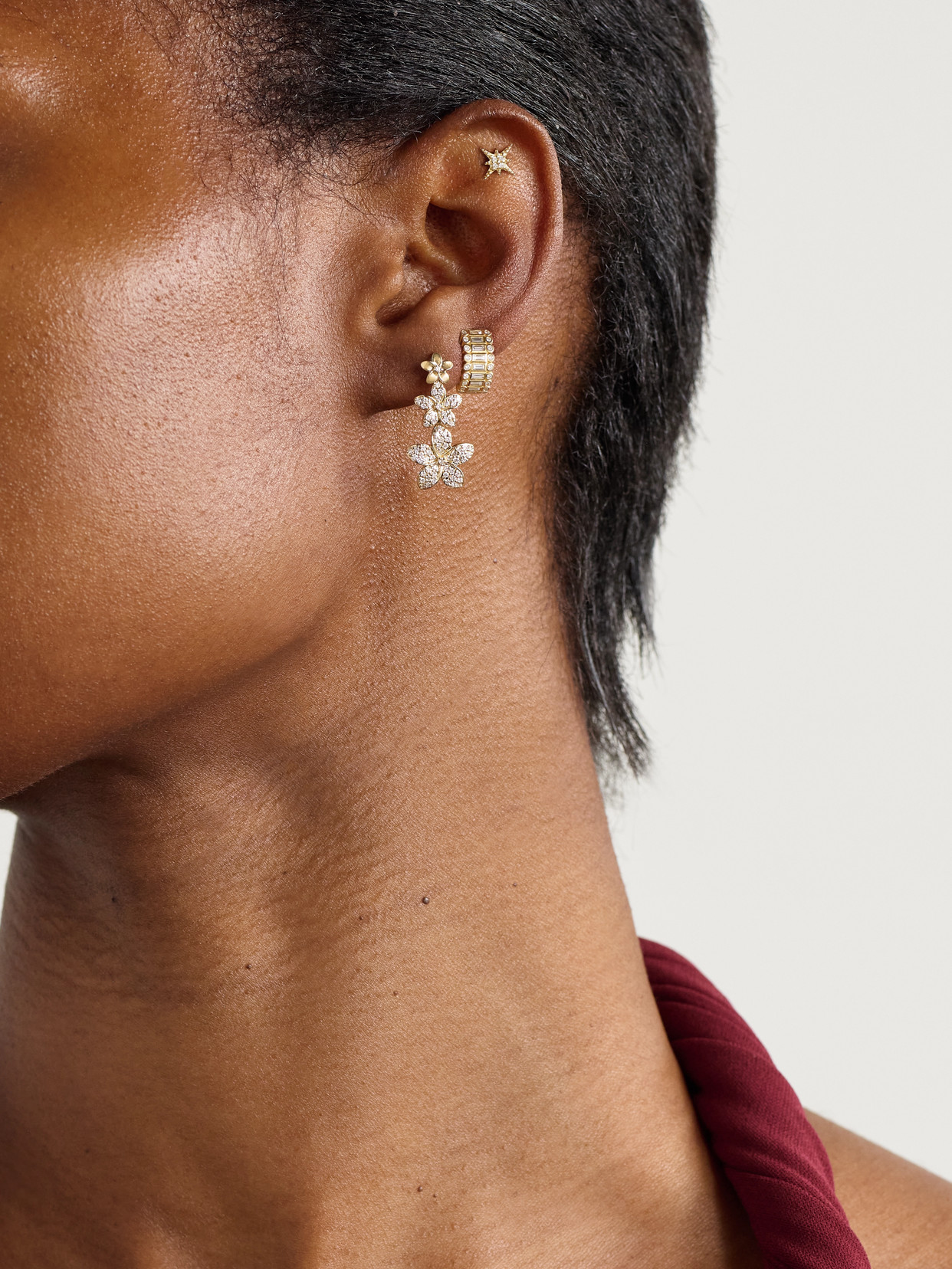 Sydney Evan Plumeria Linear 14-karat Gold Diamond Earrings