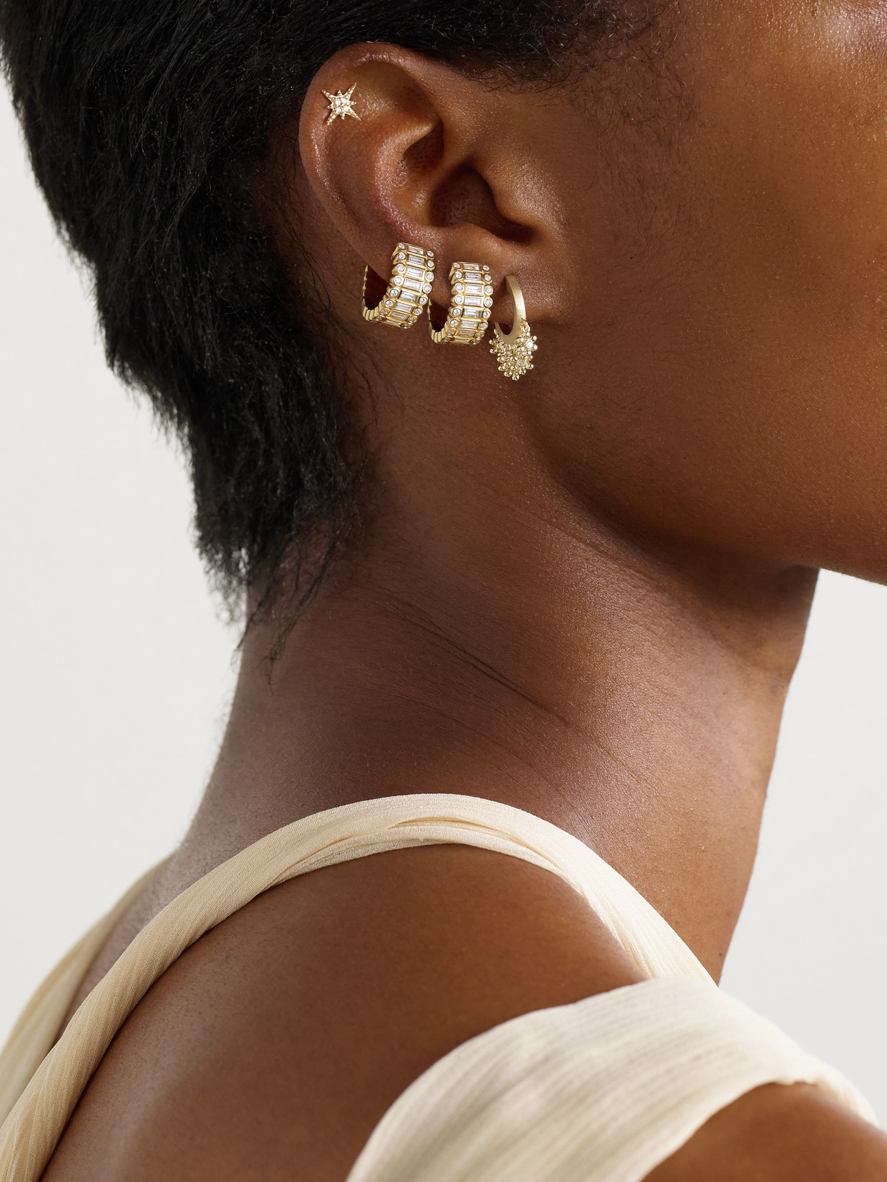 Sydney Evan Daisy 14-karat Gold Diamond Hoop Earrings