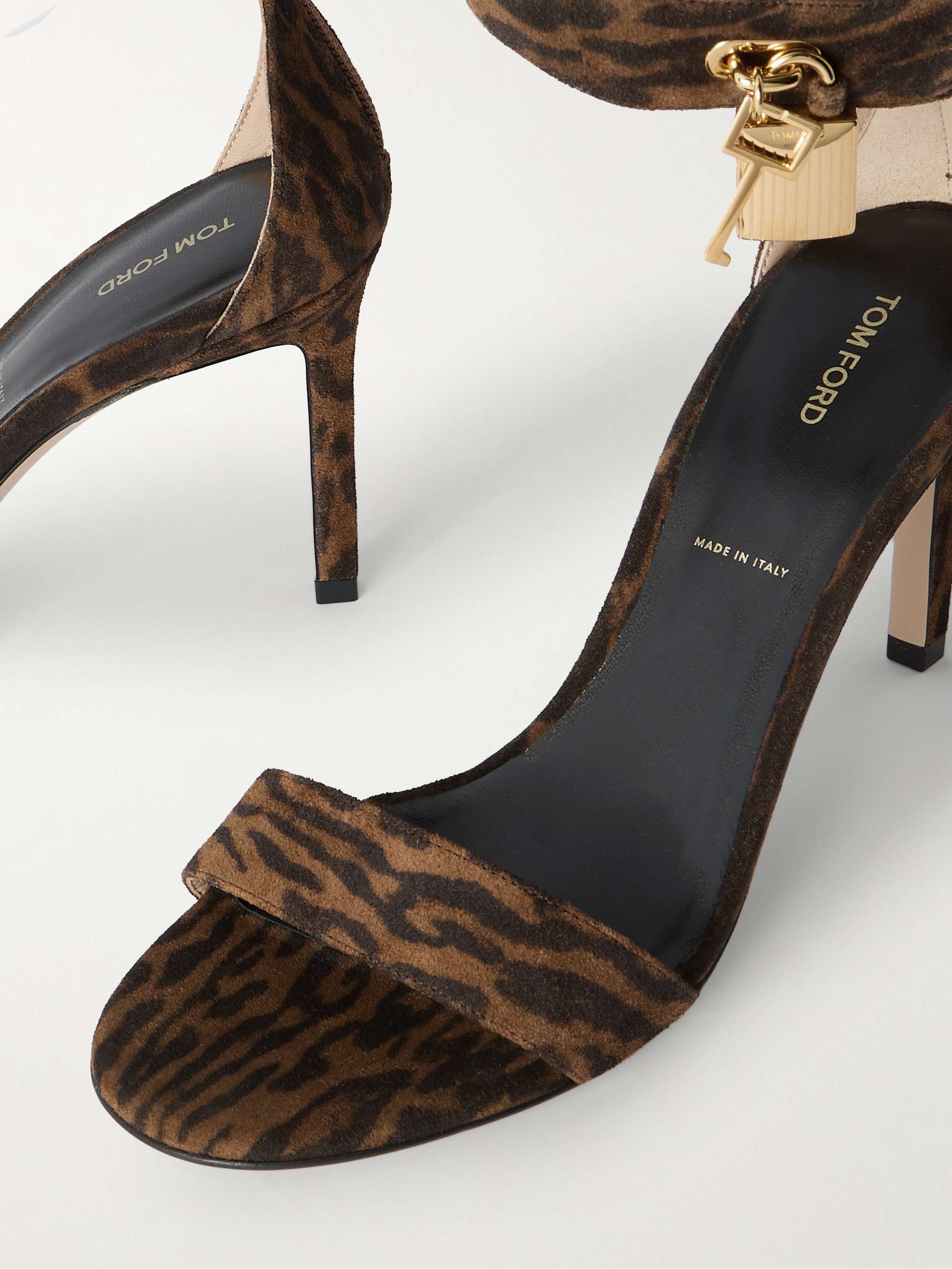 TOM FORD 