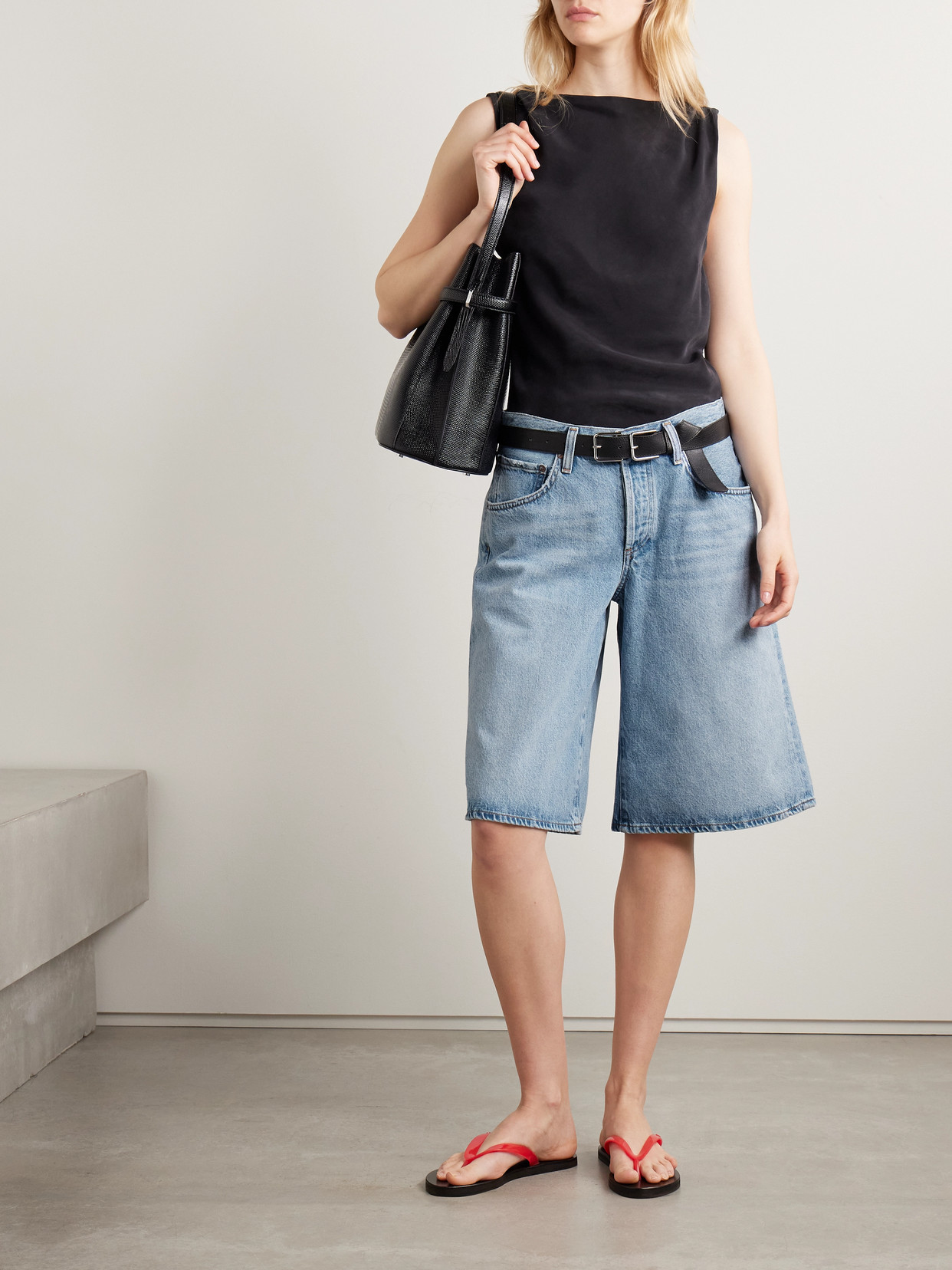 Agolde Baggy V-waist Denim Shorts In Blue