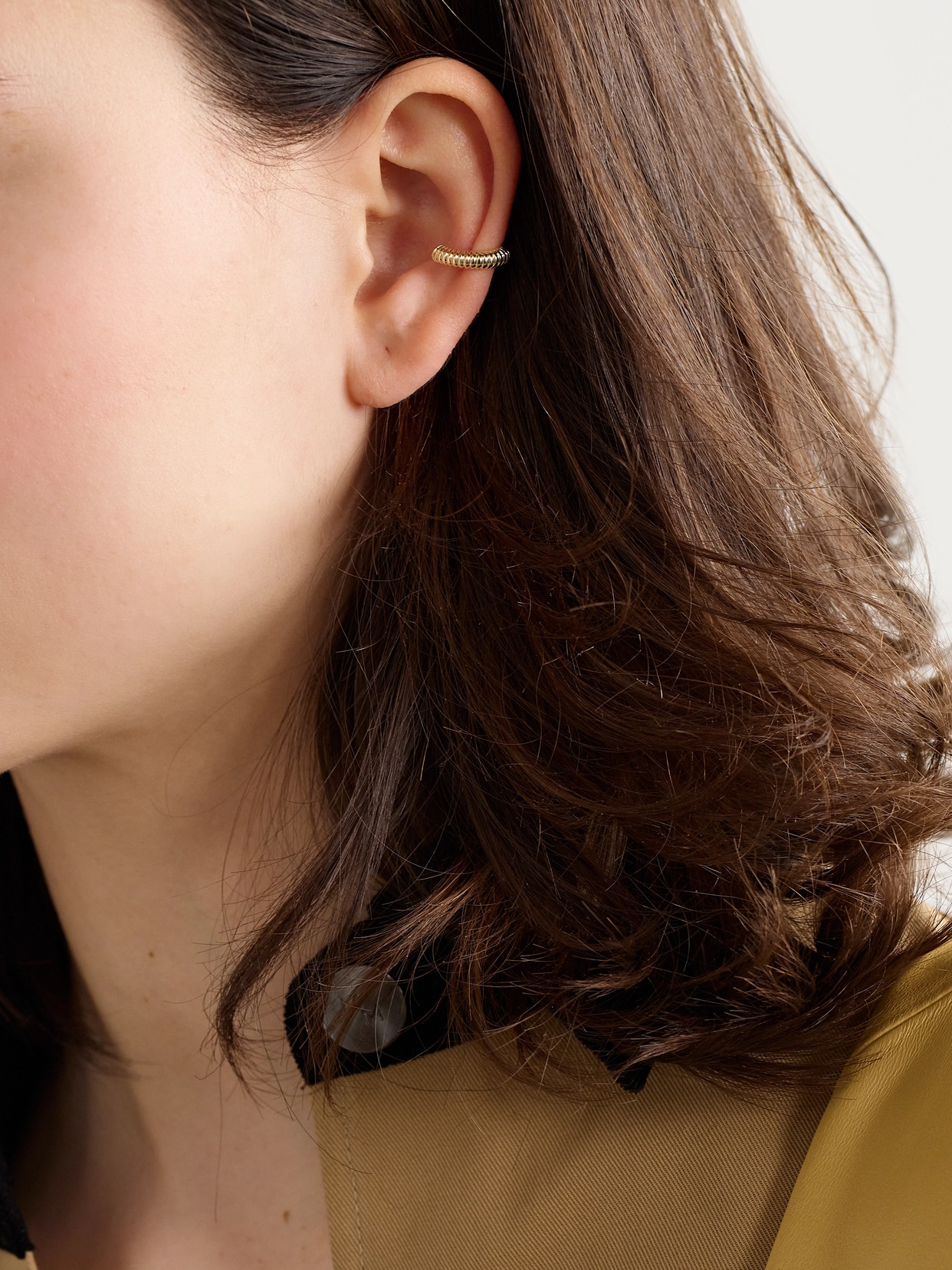 Stone And Strand Demi 14-karat Gold Ear Cuff