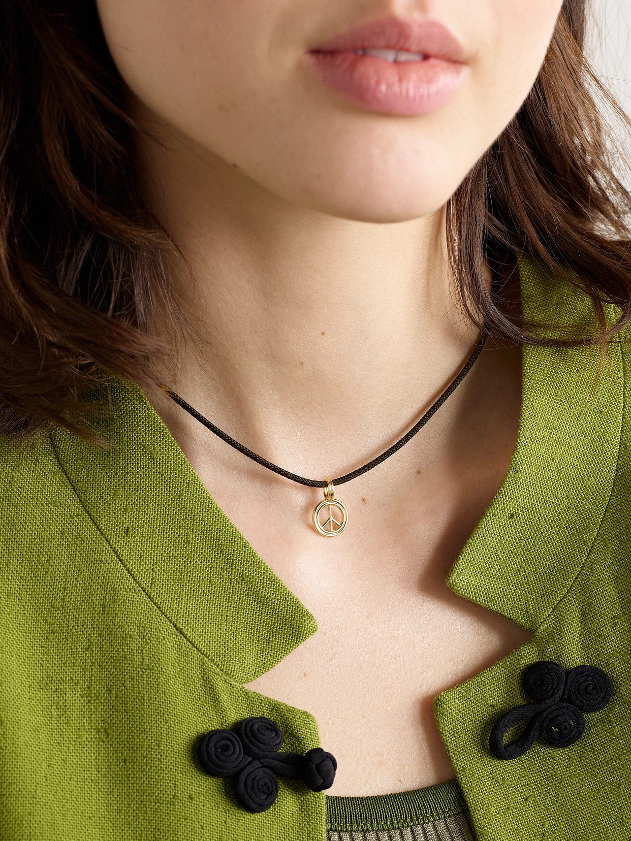 STONE AND STRAND LARGE PEACE 14-KARAT GOLD AND CORD CHOKER