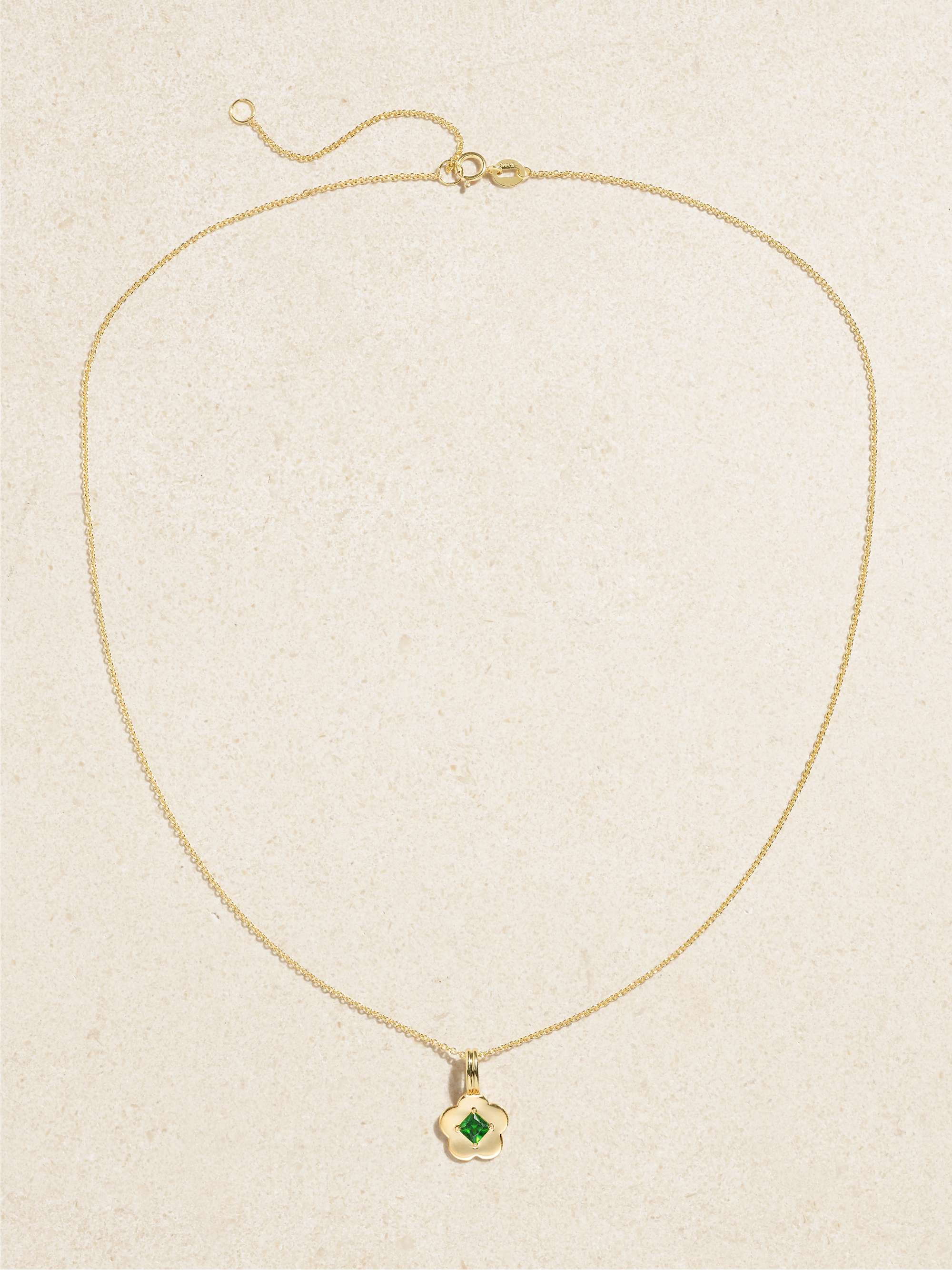 STONE AND STRAND 