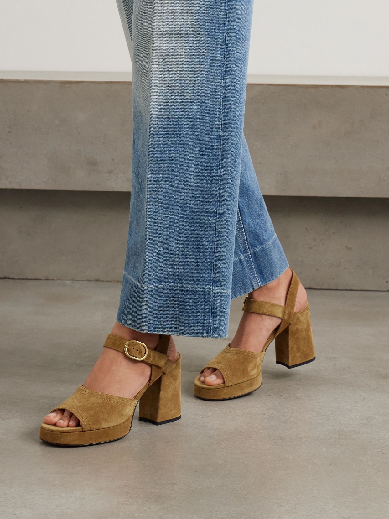 Valentino Garavani Fawcette Platform Crust Leather Sandal 100mm Woman Havana Beige 41 In Brown