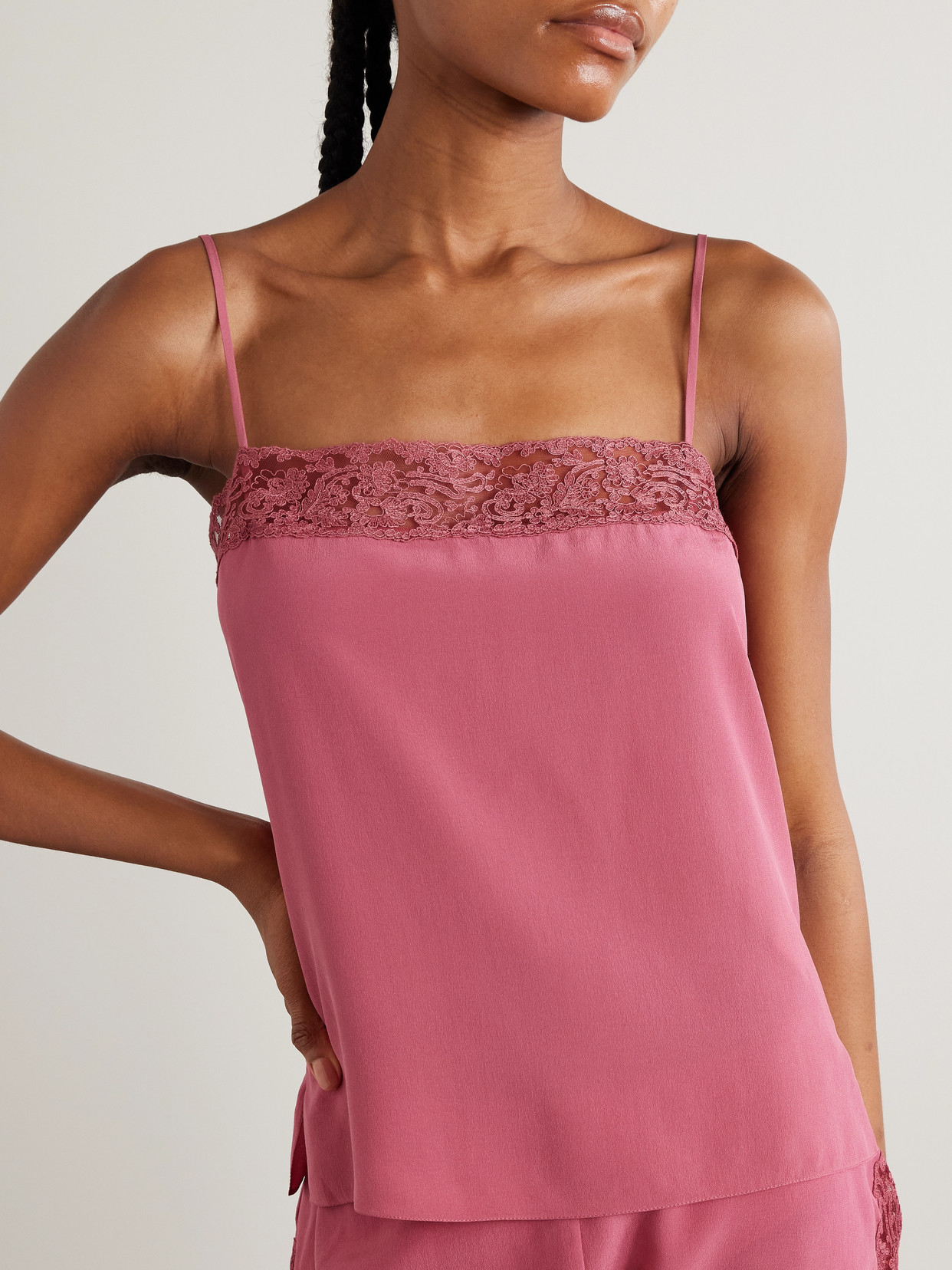 Chloé Lace-trimmed Silk-crepe Camisole In Pink