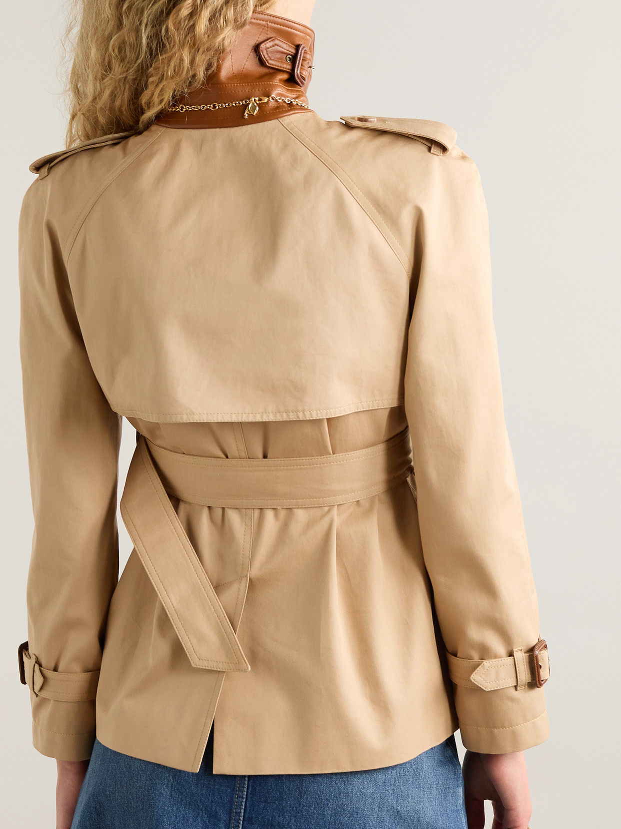 Chloé Cotton Gabardine Short Trench Coat In Brown
