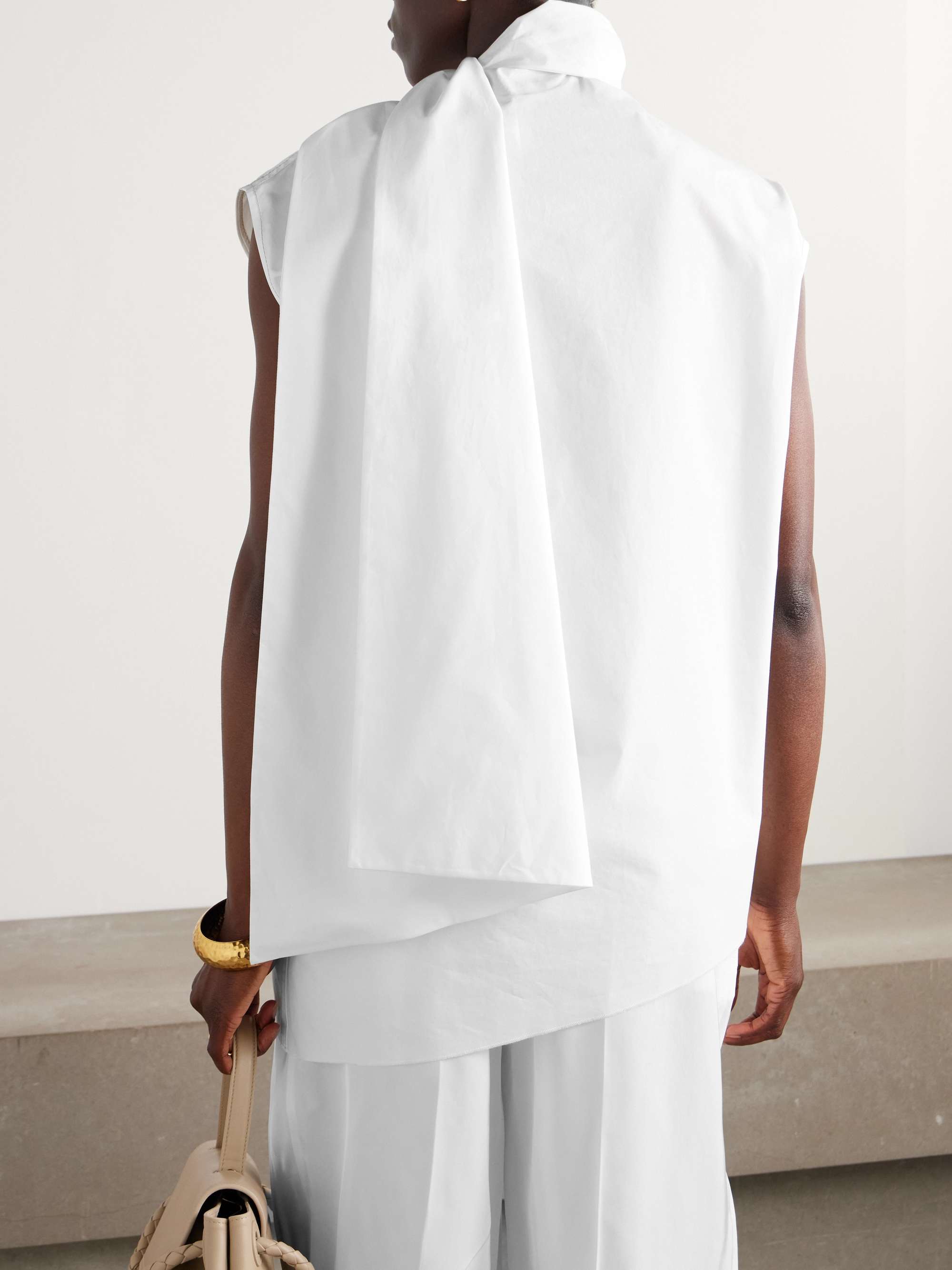 CARVEN 