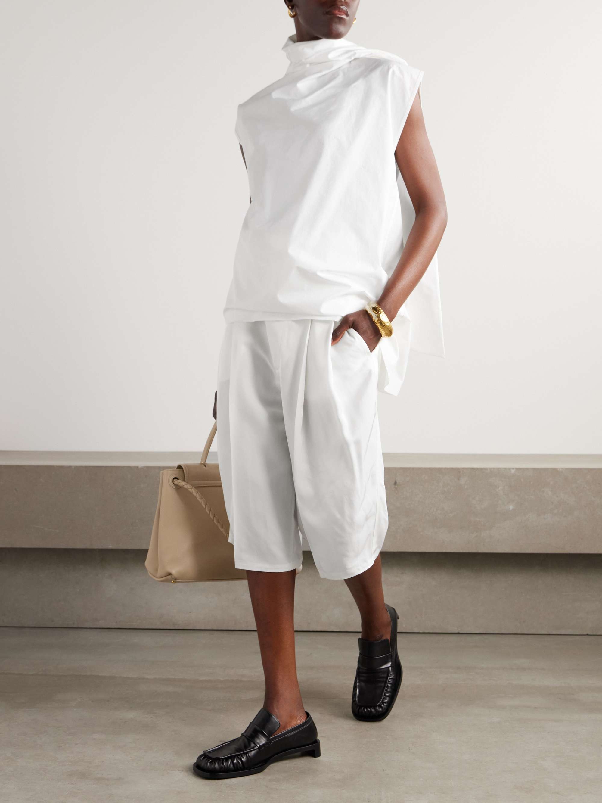 CARVEN 