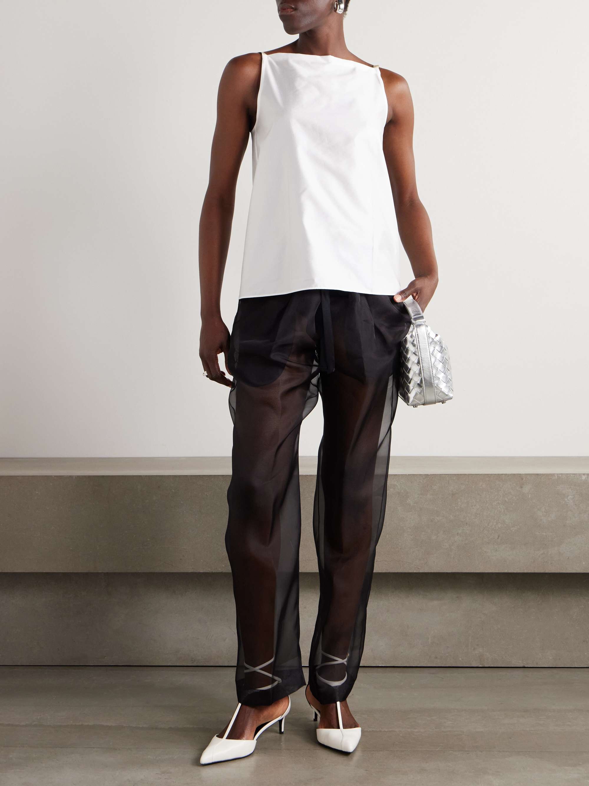 CARVEN 