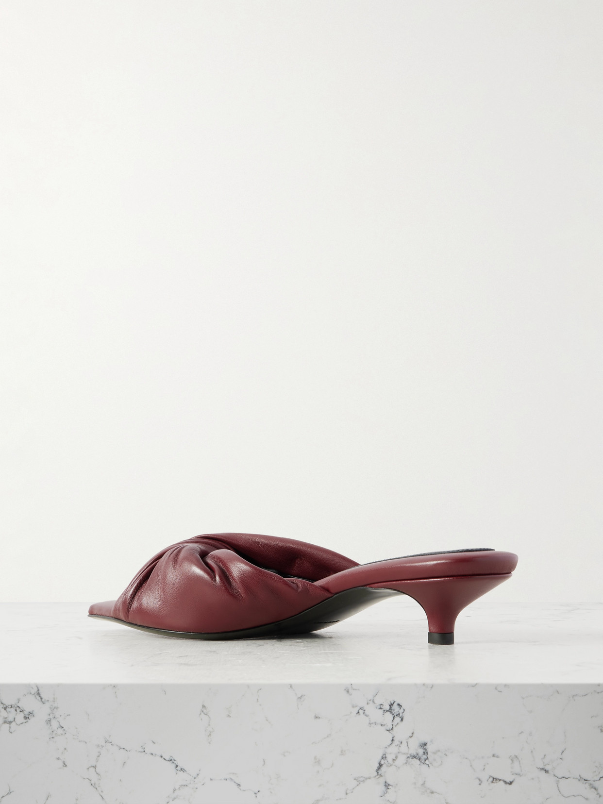Carven Knotted Leather Mules In Burgundy