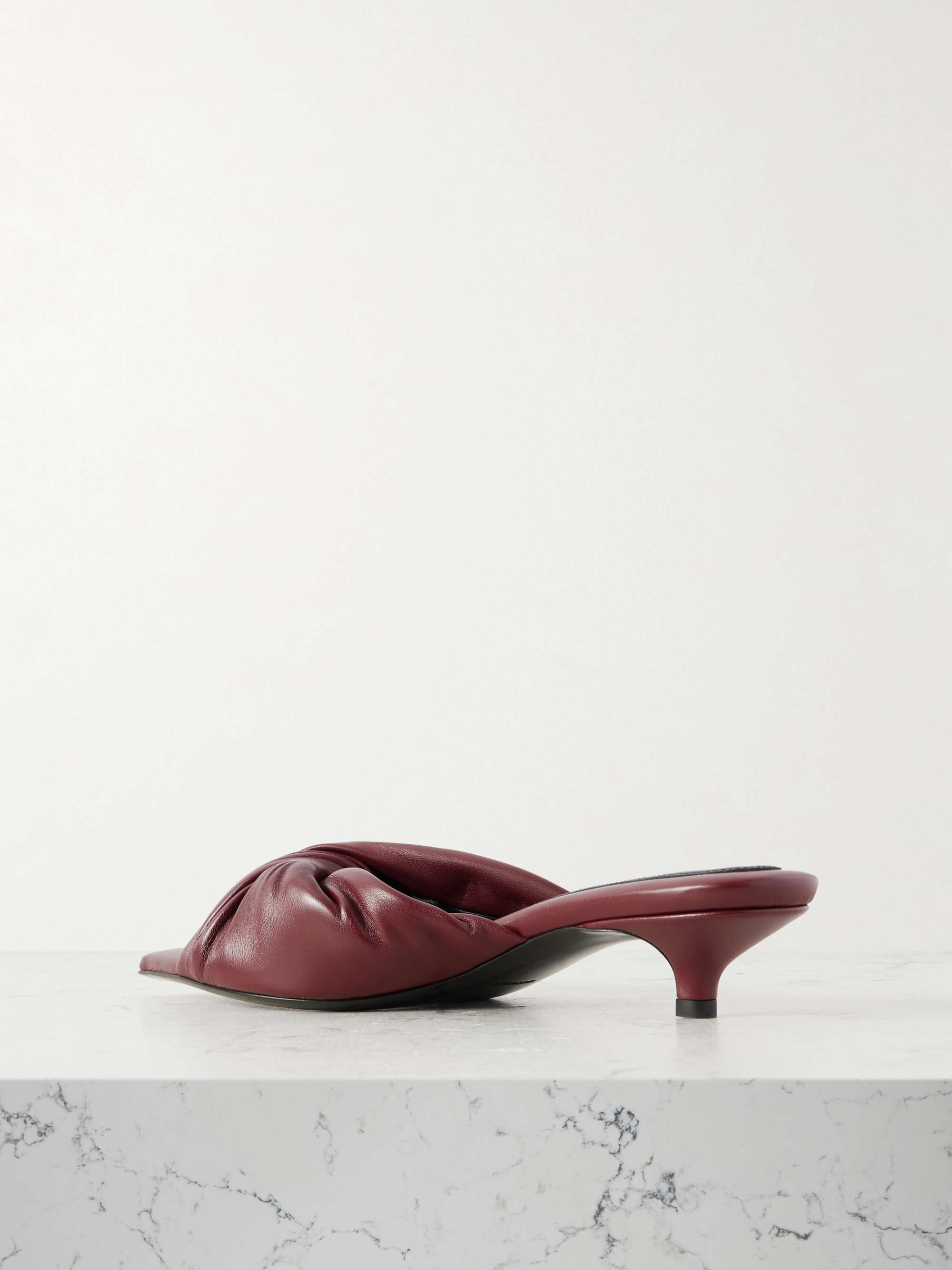 CARVEN 