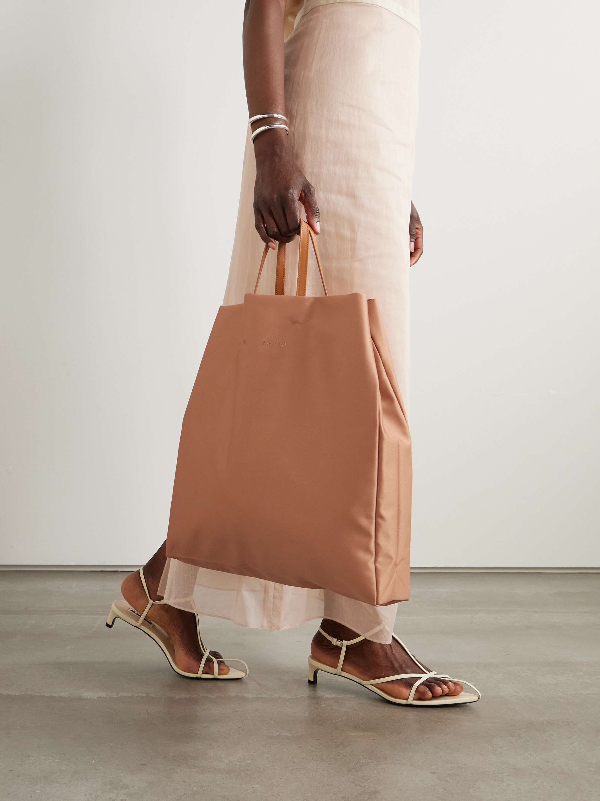 CARVEN 