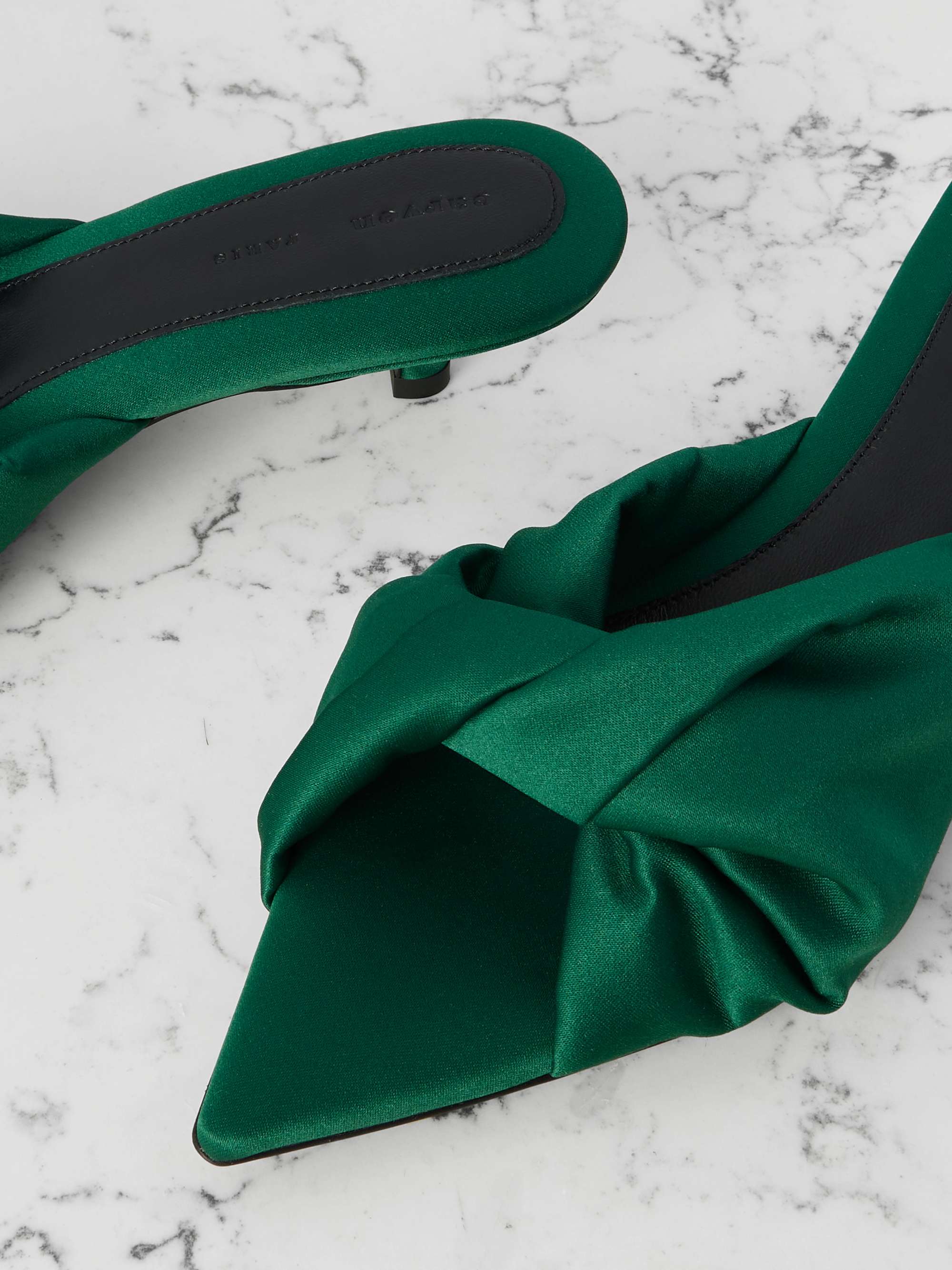 CARVEN 