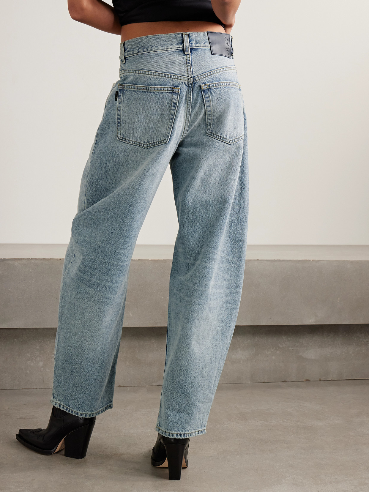Haikure Bibi Mid-rise Barrel-leg Jeans In Blue