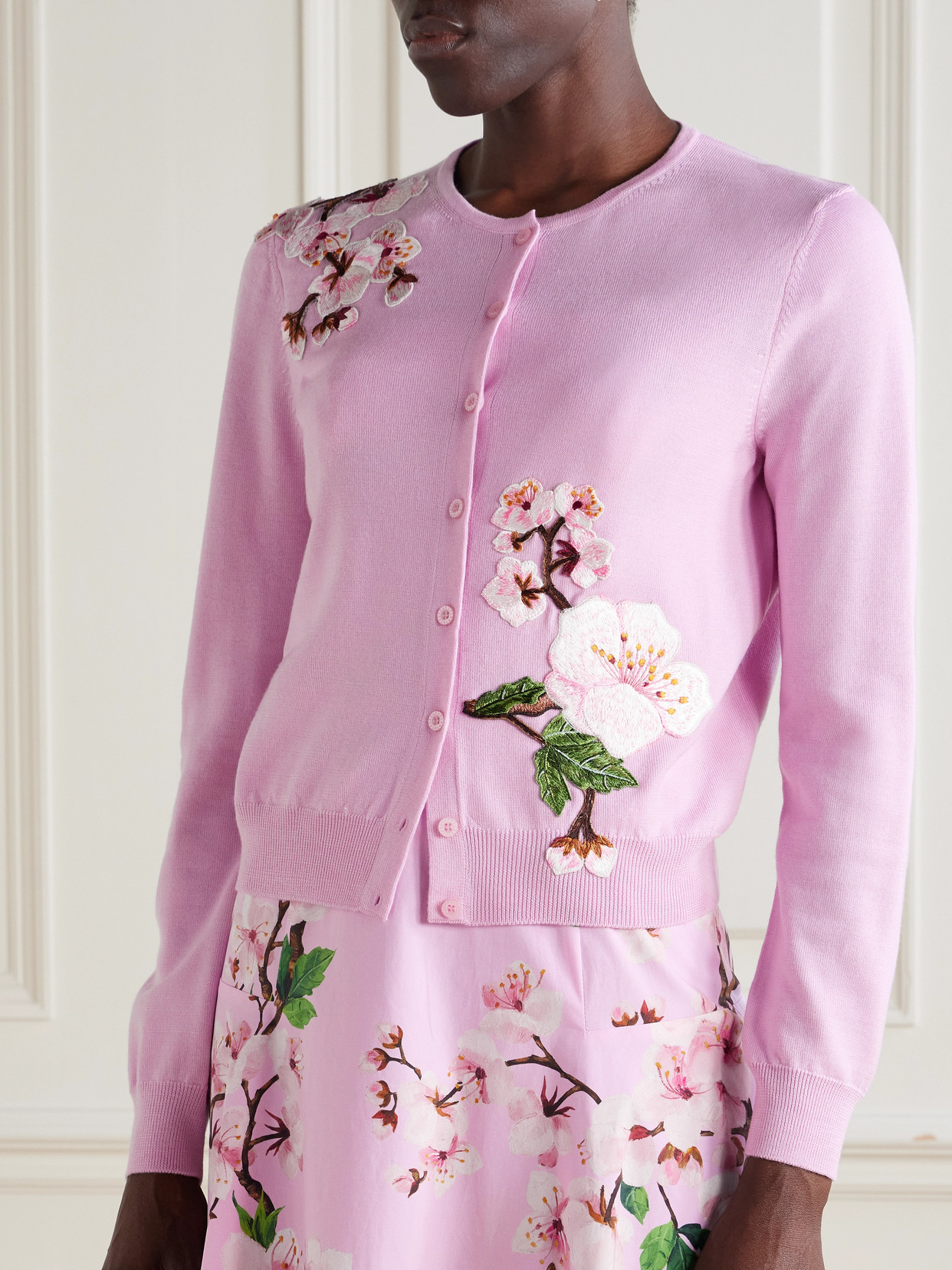 Oscar De La Renta Wool Floral Applique Cardigan In Pinksoft Pink