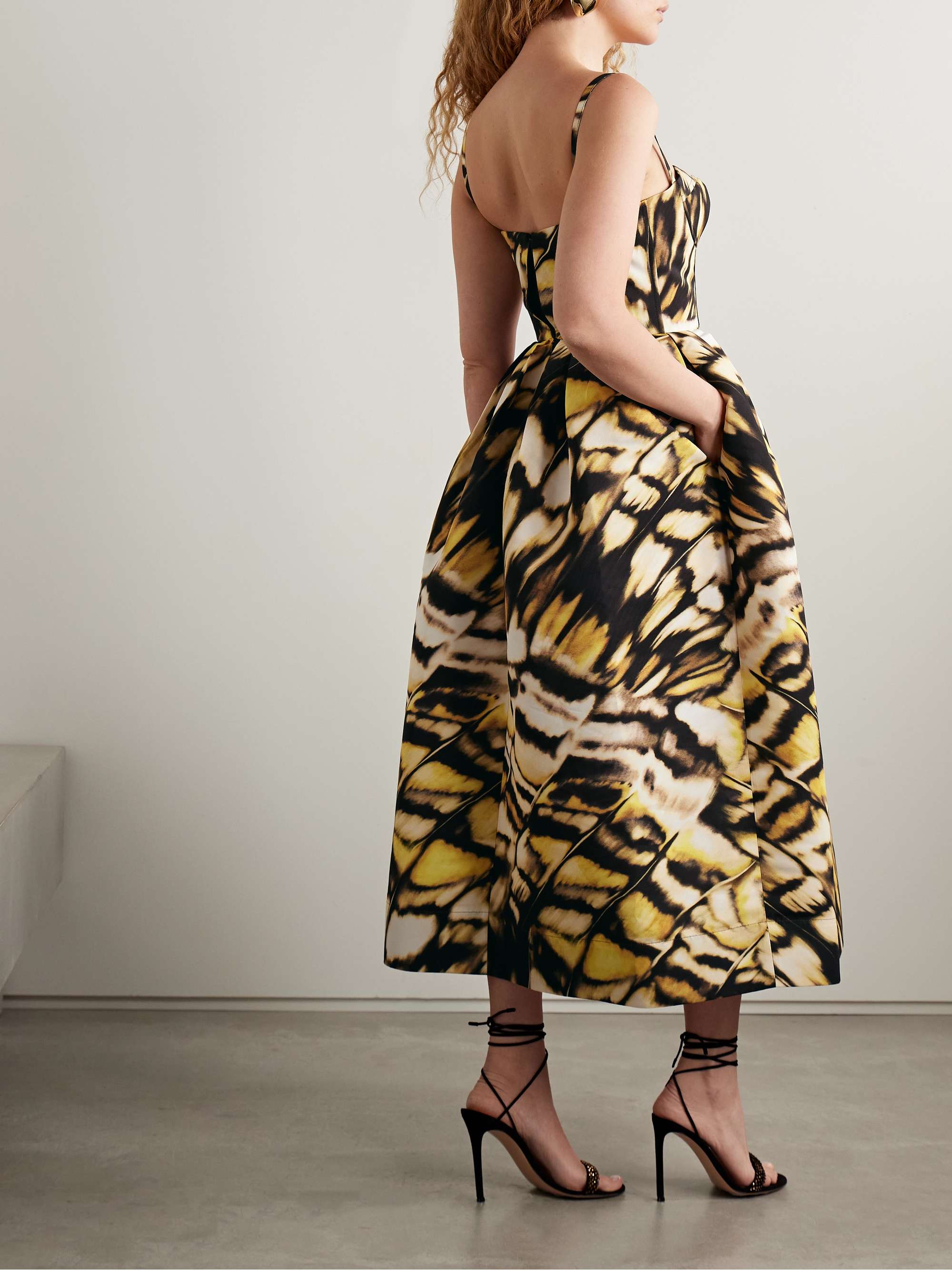 OSCAR DE LA RENTA 