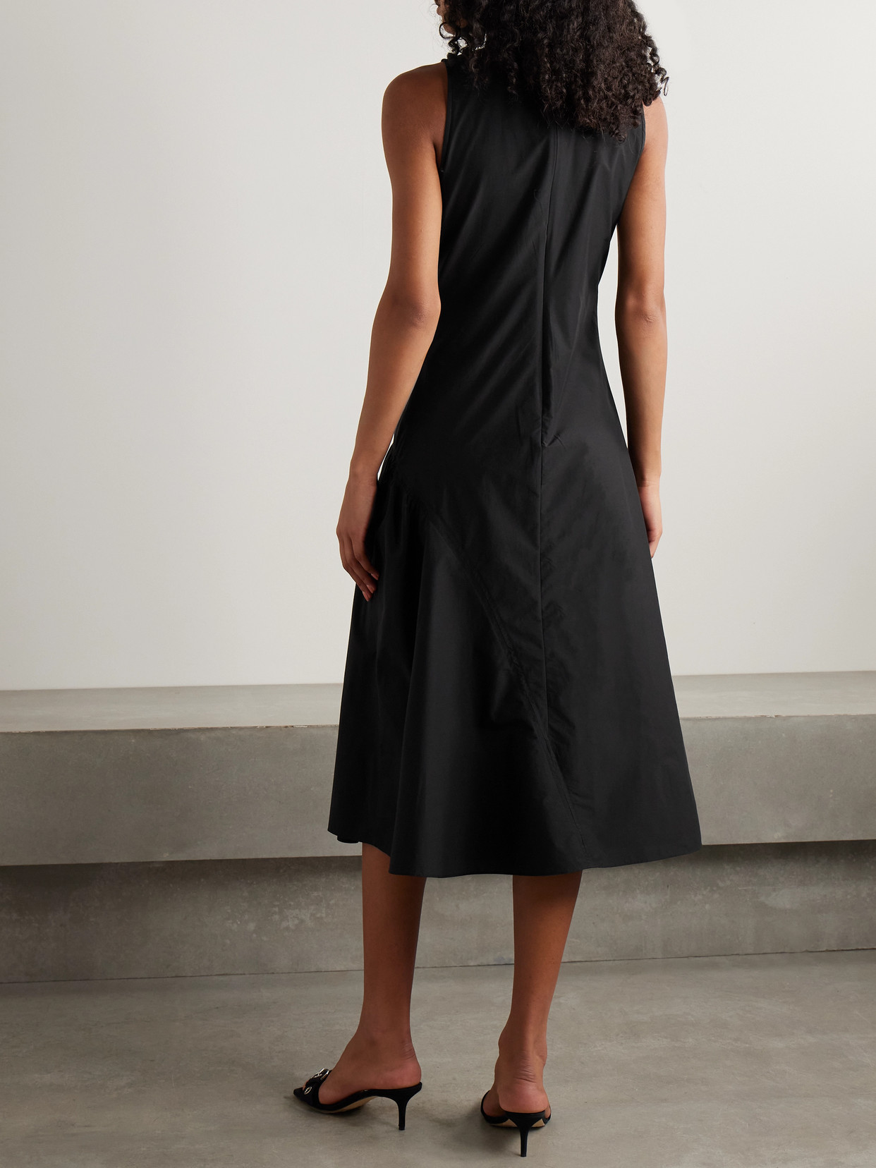 Theory Ruched Cotton-blend Sateen Midi Dress In Black