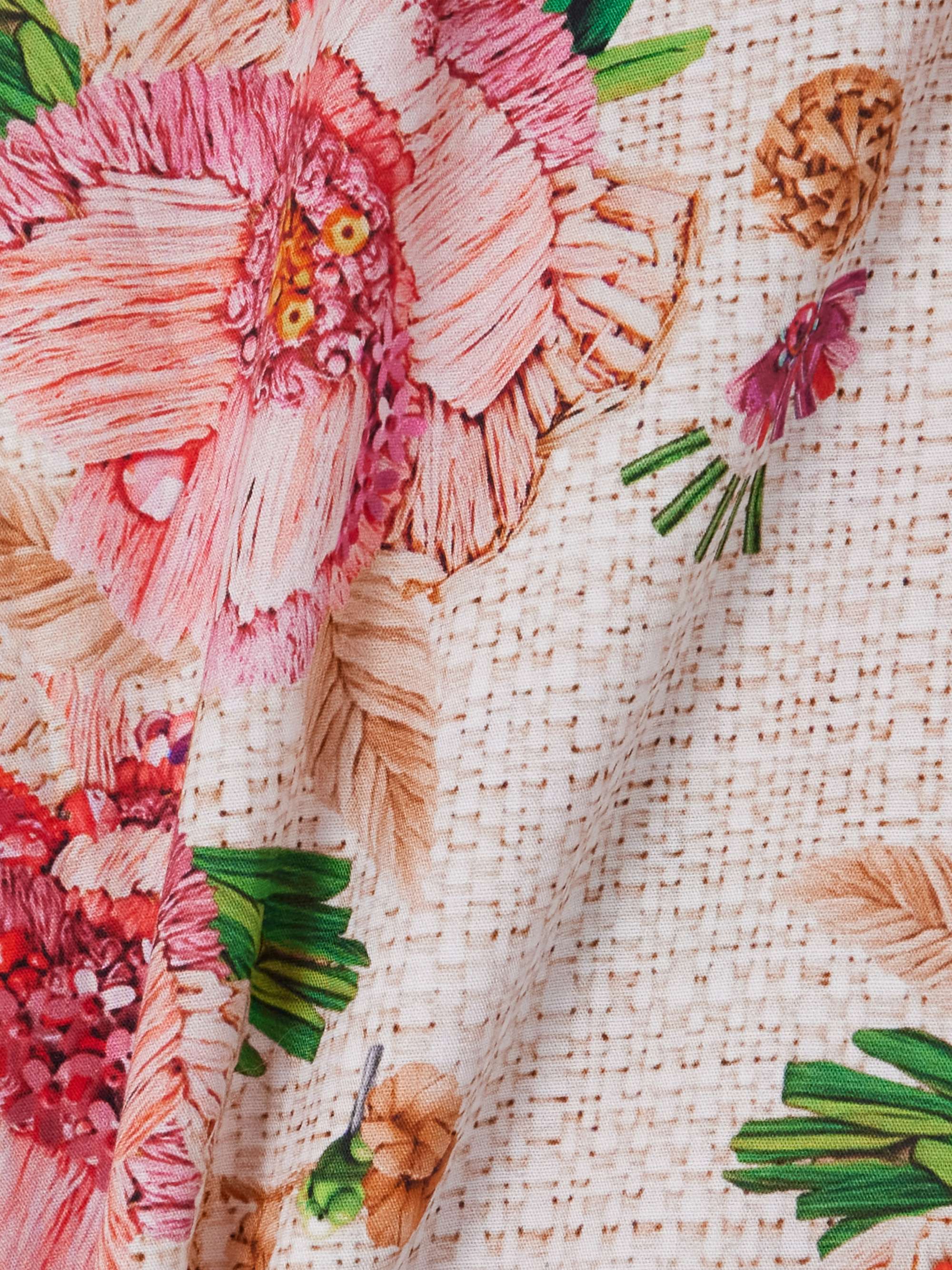 MARY KATRANTZOU 