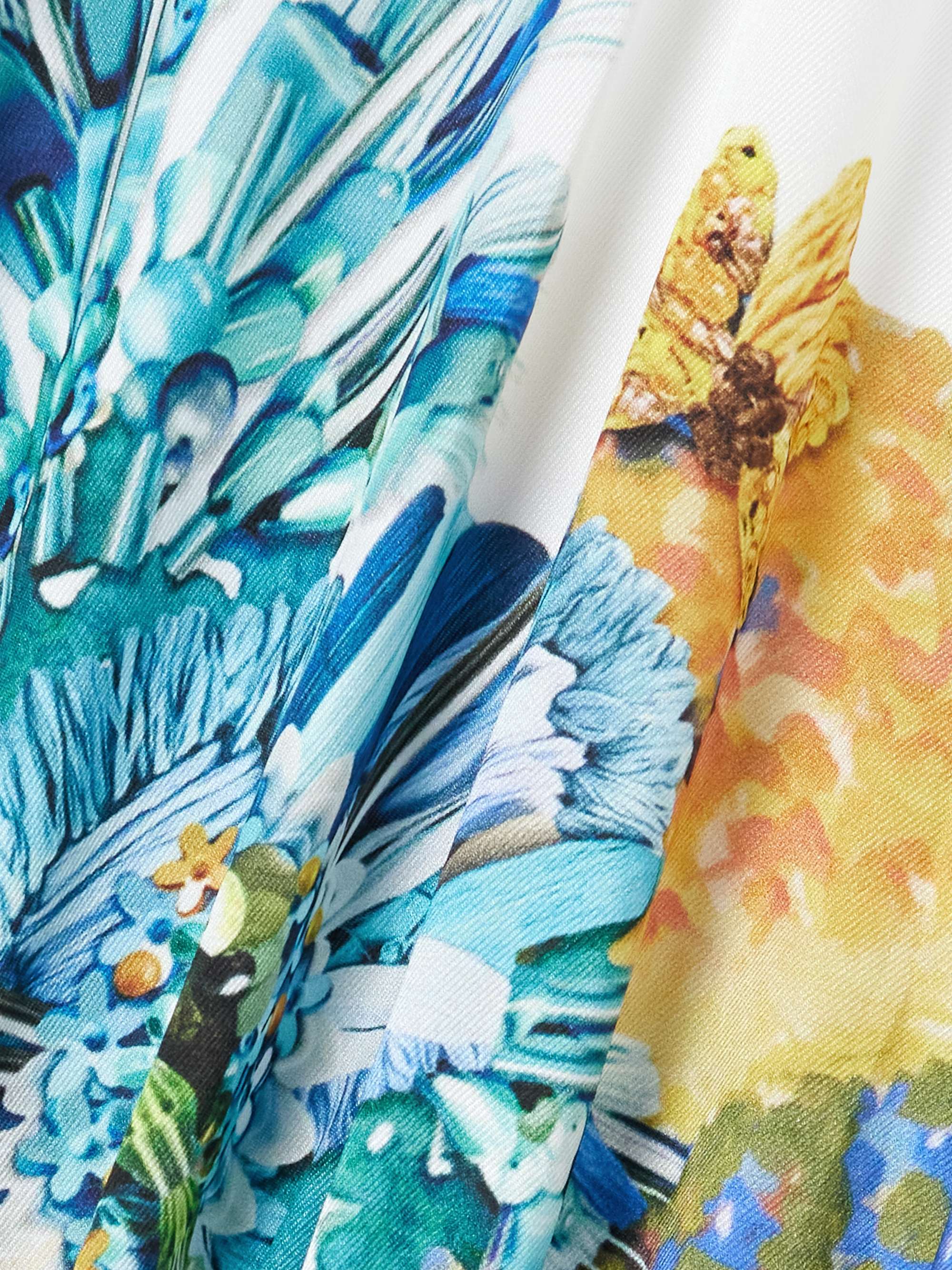 MARY KATRANTZOU 