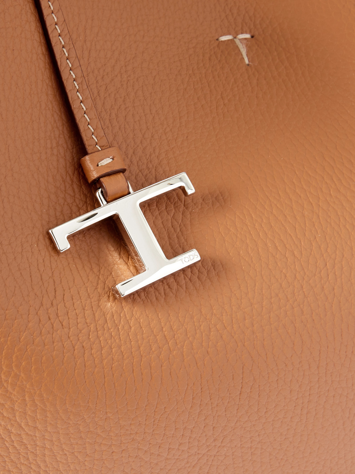 Tod's Medium Textured-leather Tote