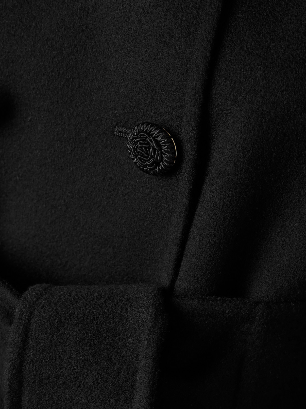 Valentino Garavani Double-breasted Virgin Wool And Cashmere Coat With Shearling Inserts In Black
