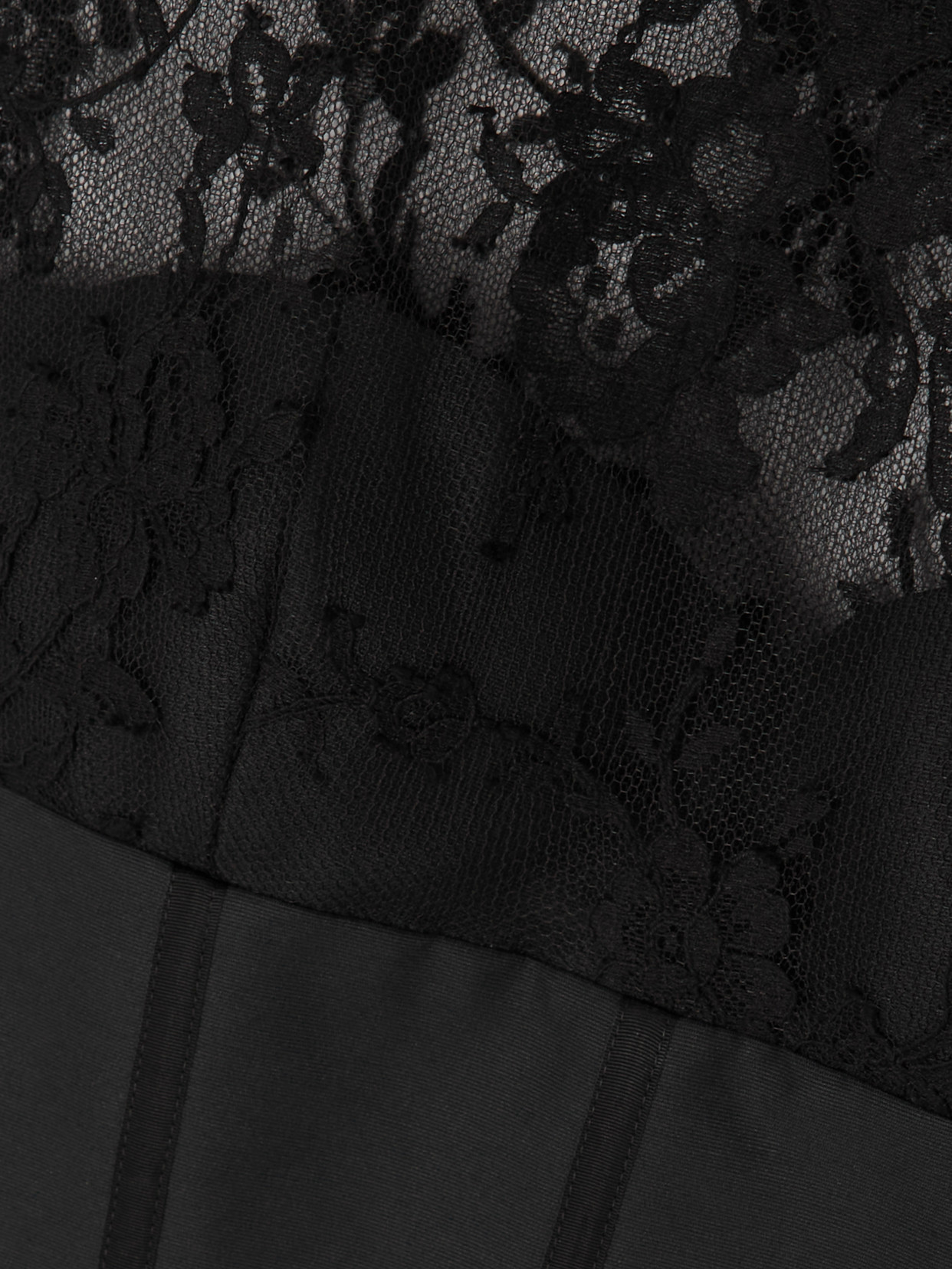 Alexander Mcqueen Lace-paneled Cotton-blend Top In Black