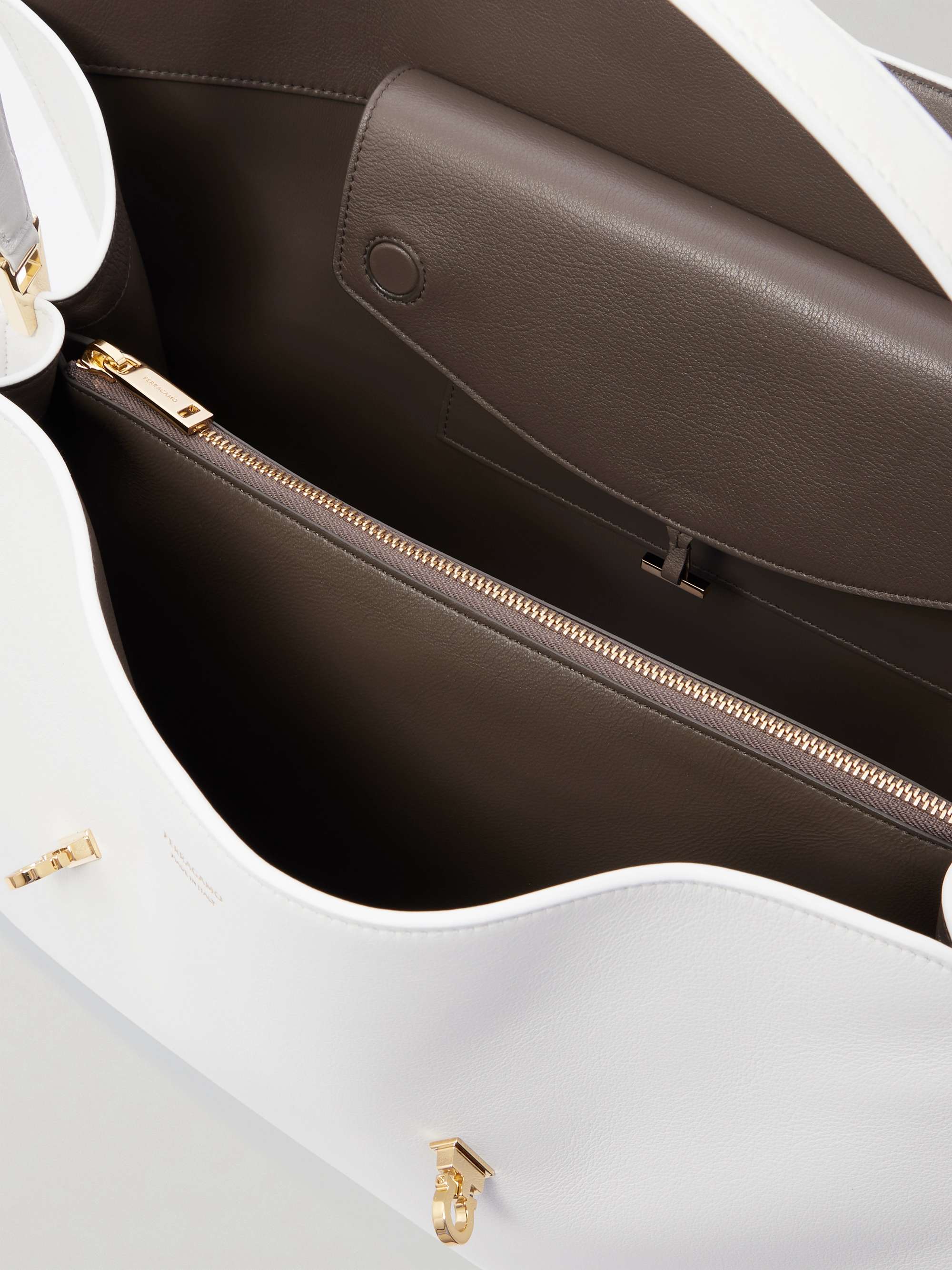 FERRAGAMO 