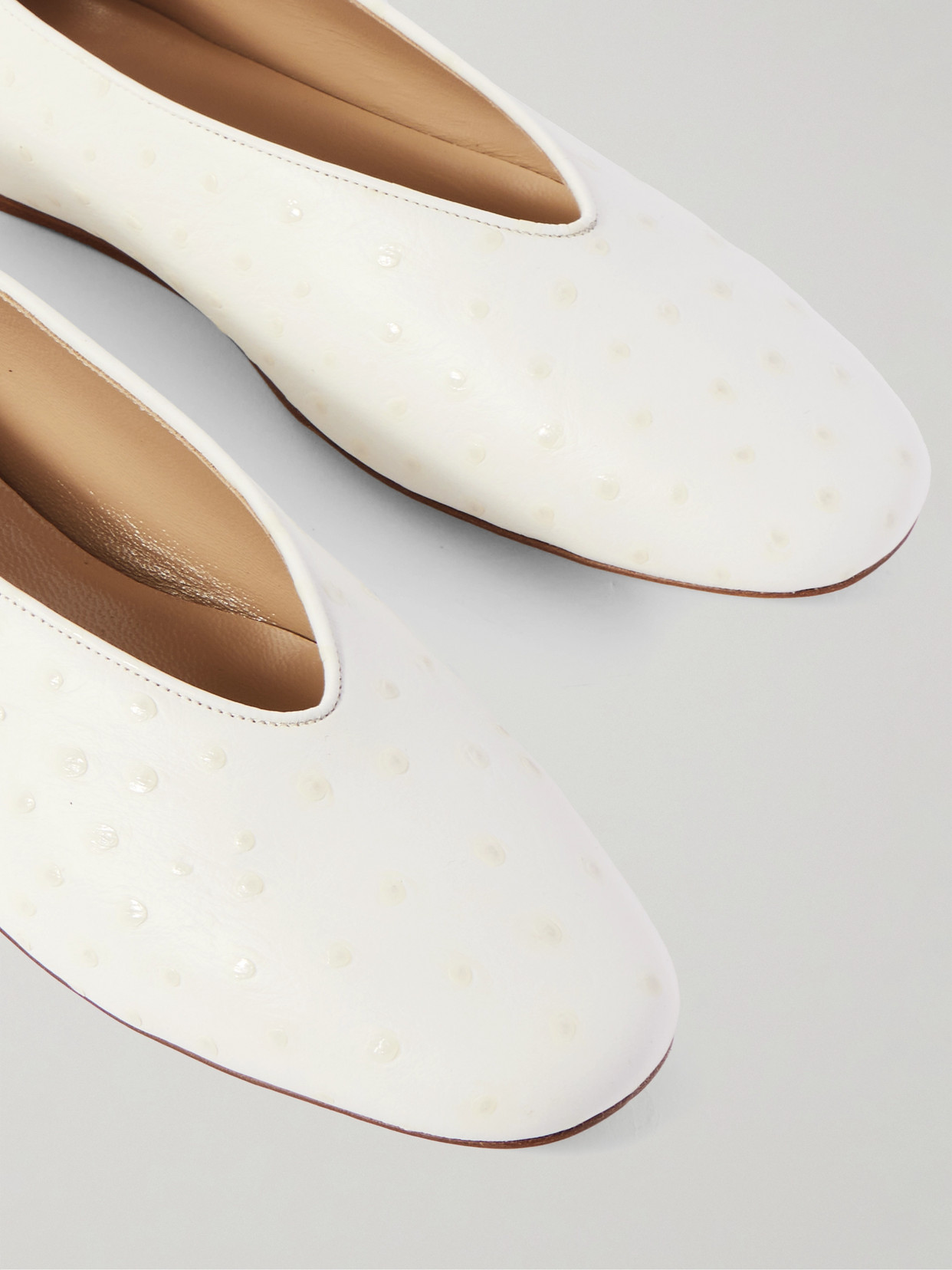 Le Monde Beryl Regency Ostrich-effect Leather Ballet Flats In Ivory