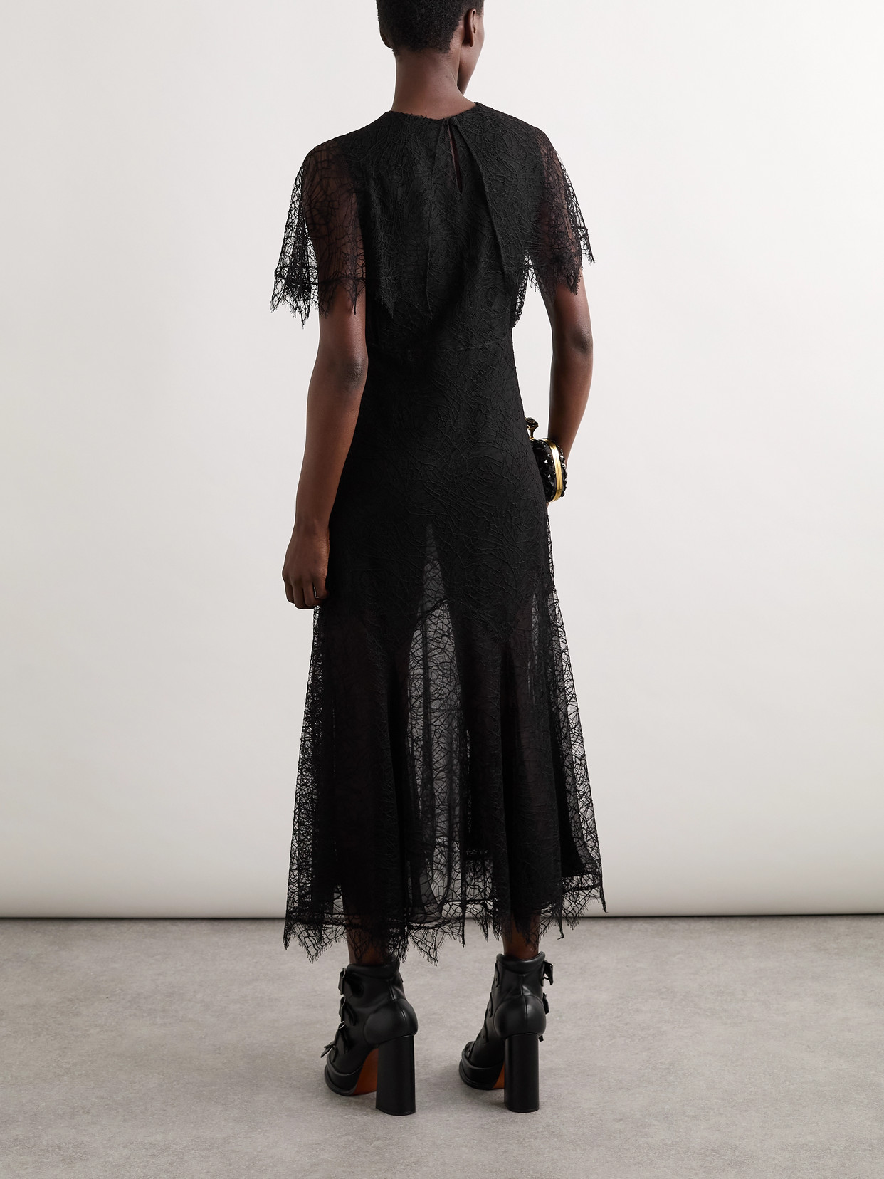 ALEXANDER MCQUEEN CAPE-EFFECT LACE MIDI DRESS