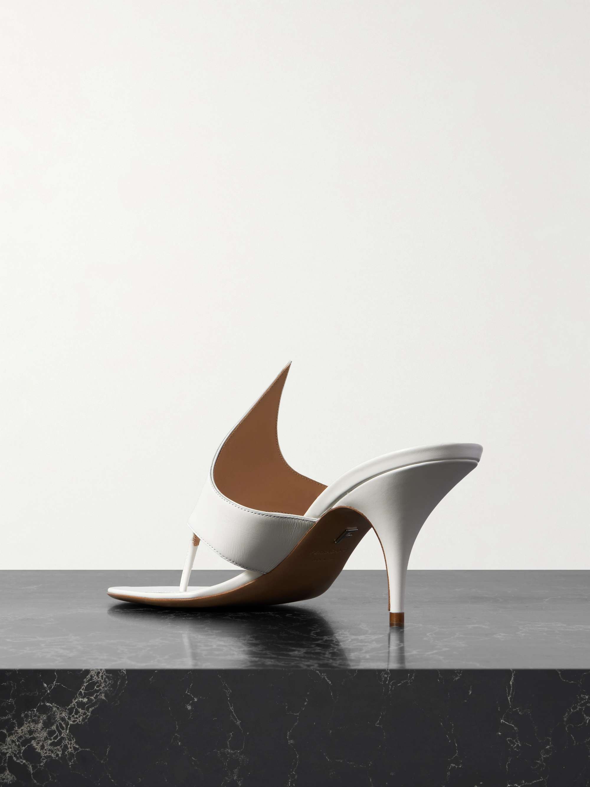 FERRAGAMO 