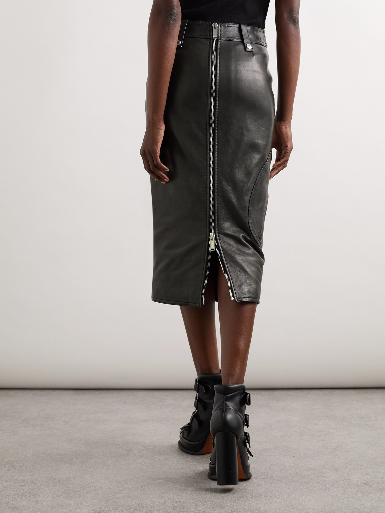 Alexander Mcqueen Leather Midi Skirt In Black