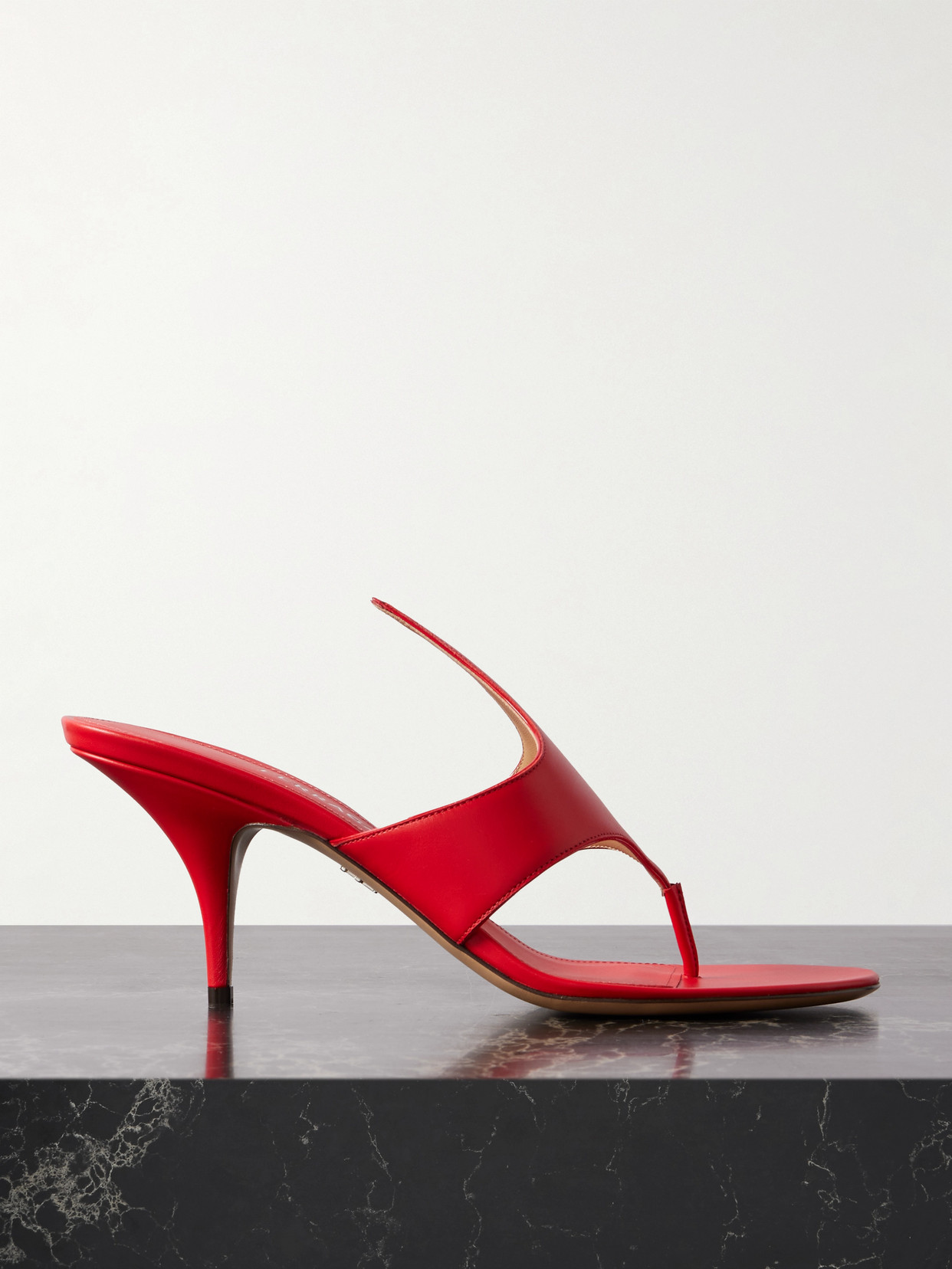 Ferragamo Lyrai Leather Sandals In Red