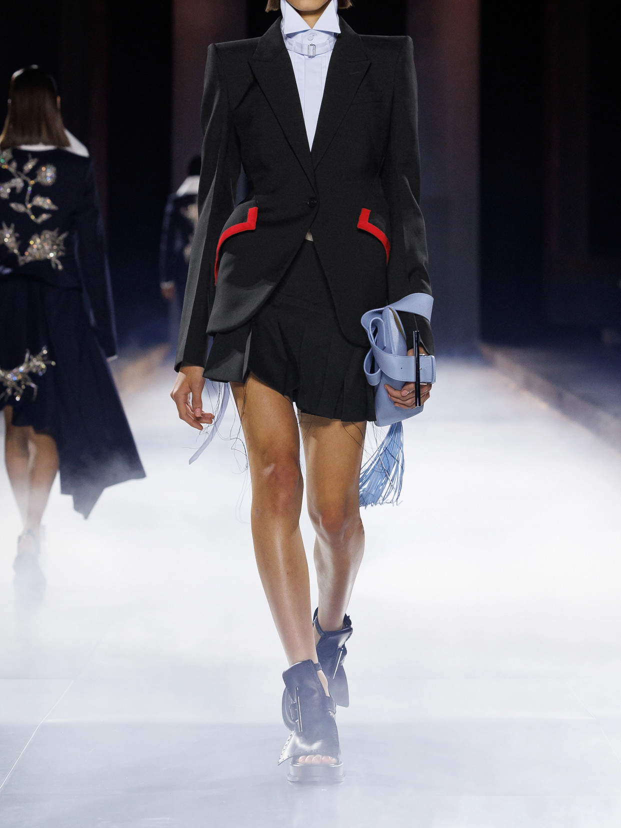 Alexander Mcqueen Frayed Pleated Wool-twill Mini Wrap Skirt In Black