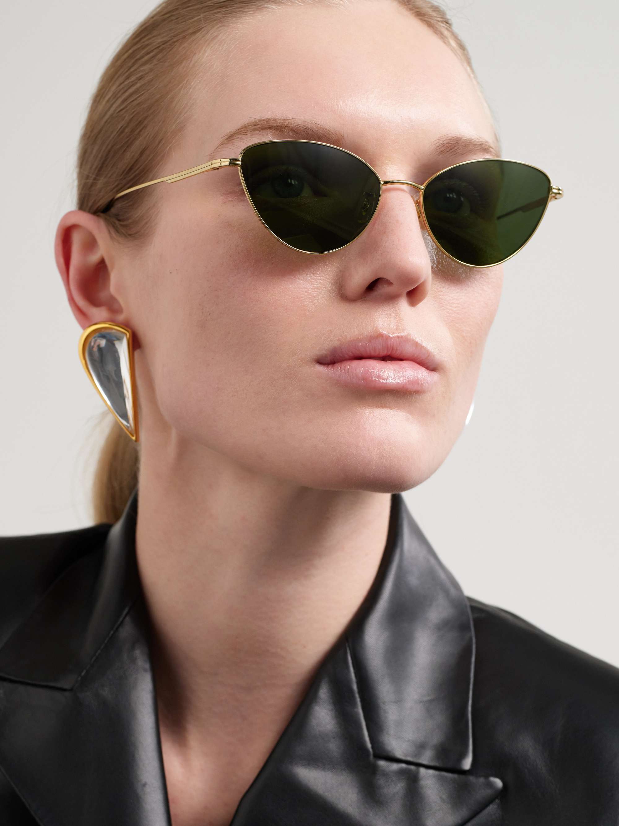 OLIVER PEOPLES 
