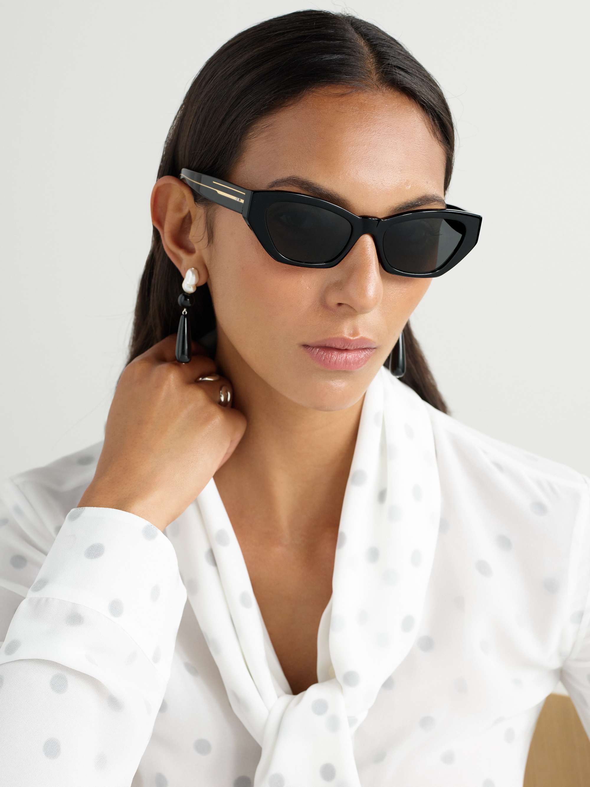 OLIVER PEOPLES 