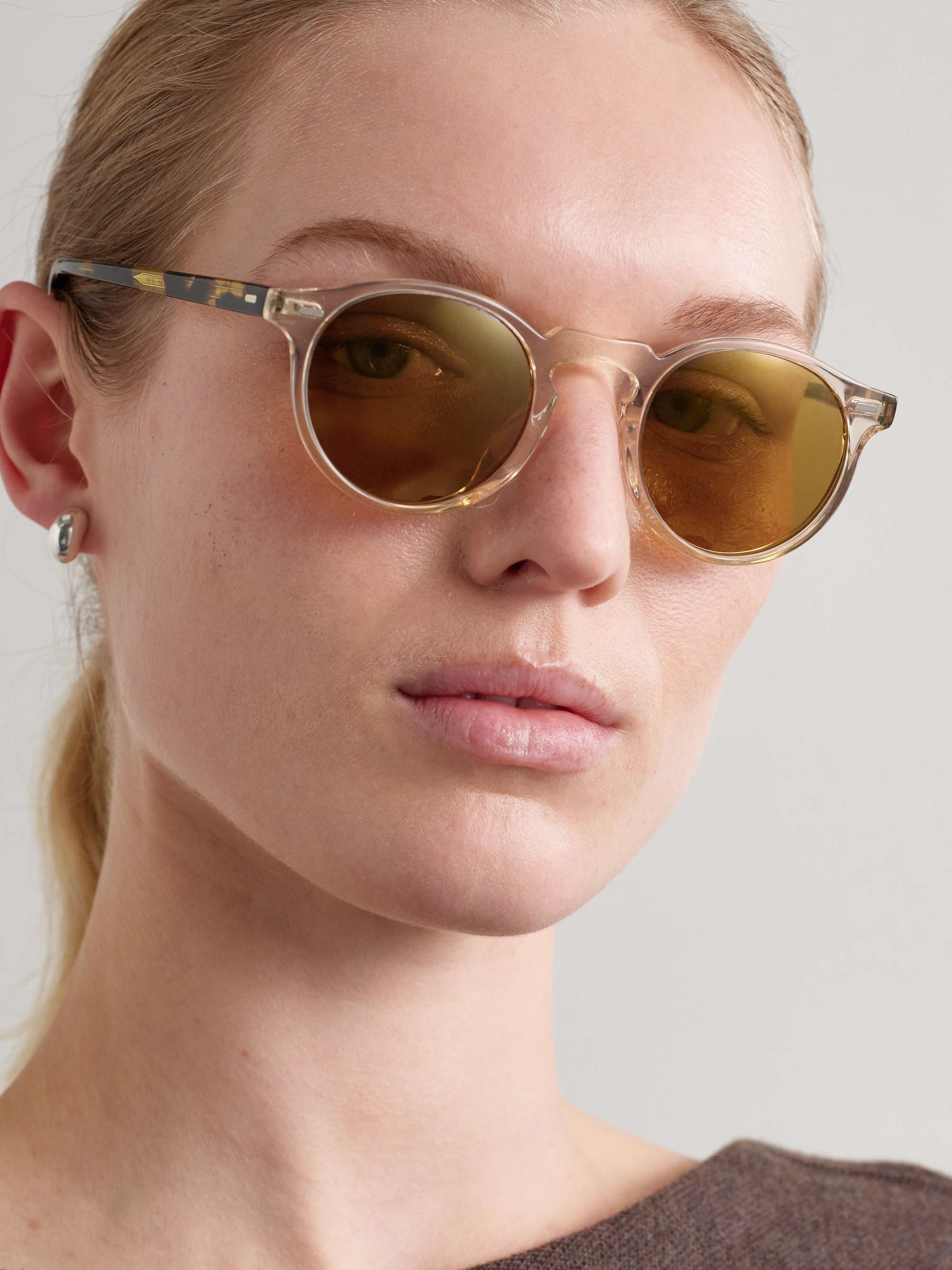 OLIVER PEOPLES 