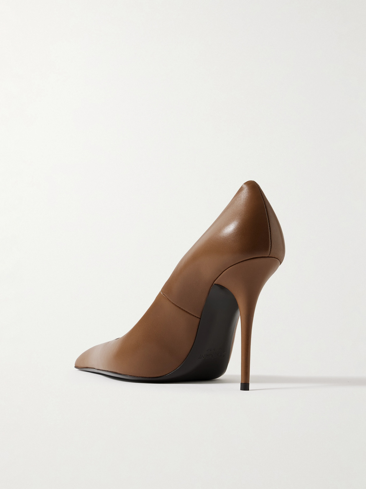 Saint Laurent Élysée Leather Pumps In Brown