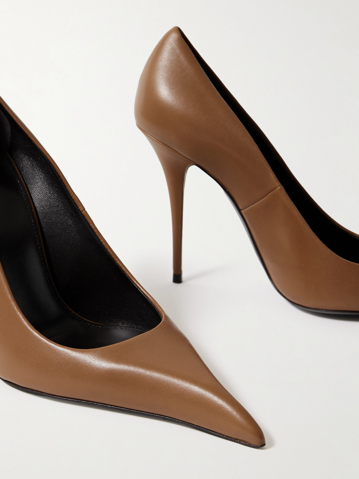 Saint Laurent Élysée Leather Pumps In Brown