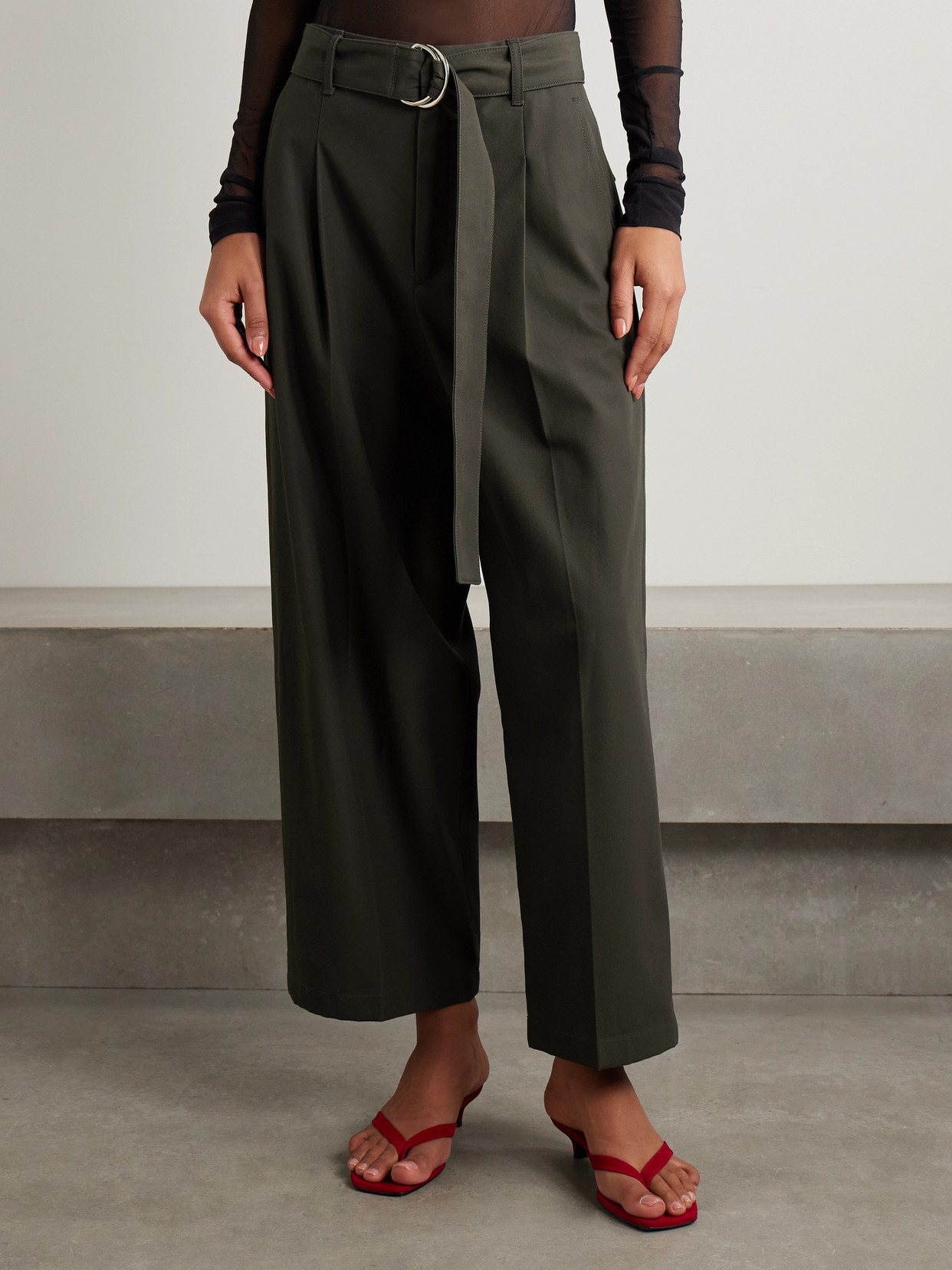 Maria Mcmanus Belted Pleated Organic Cotton-twill Pants In Green