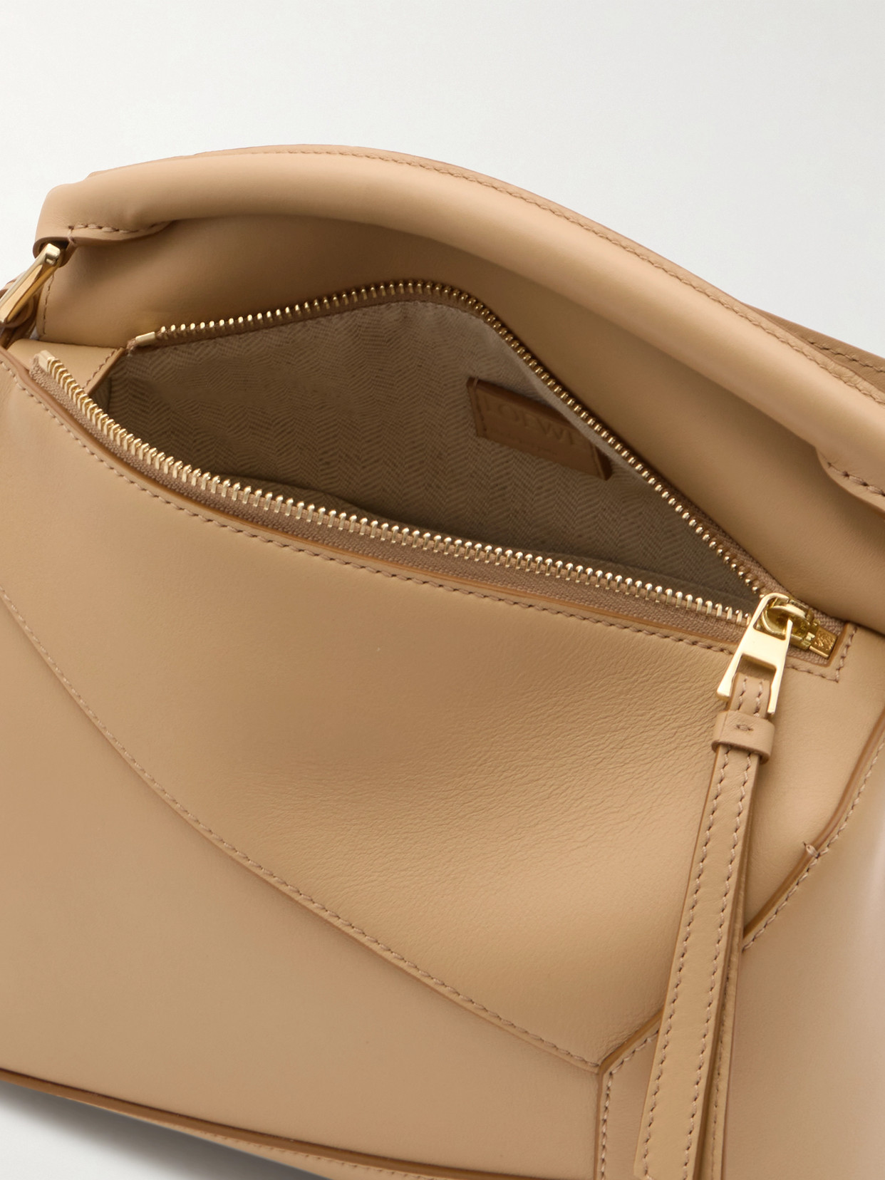 Puzzle Edge Small Shoulder Bag