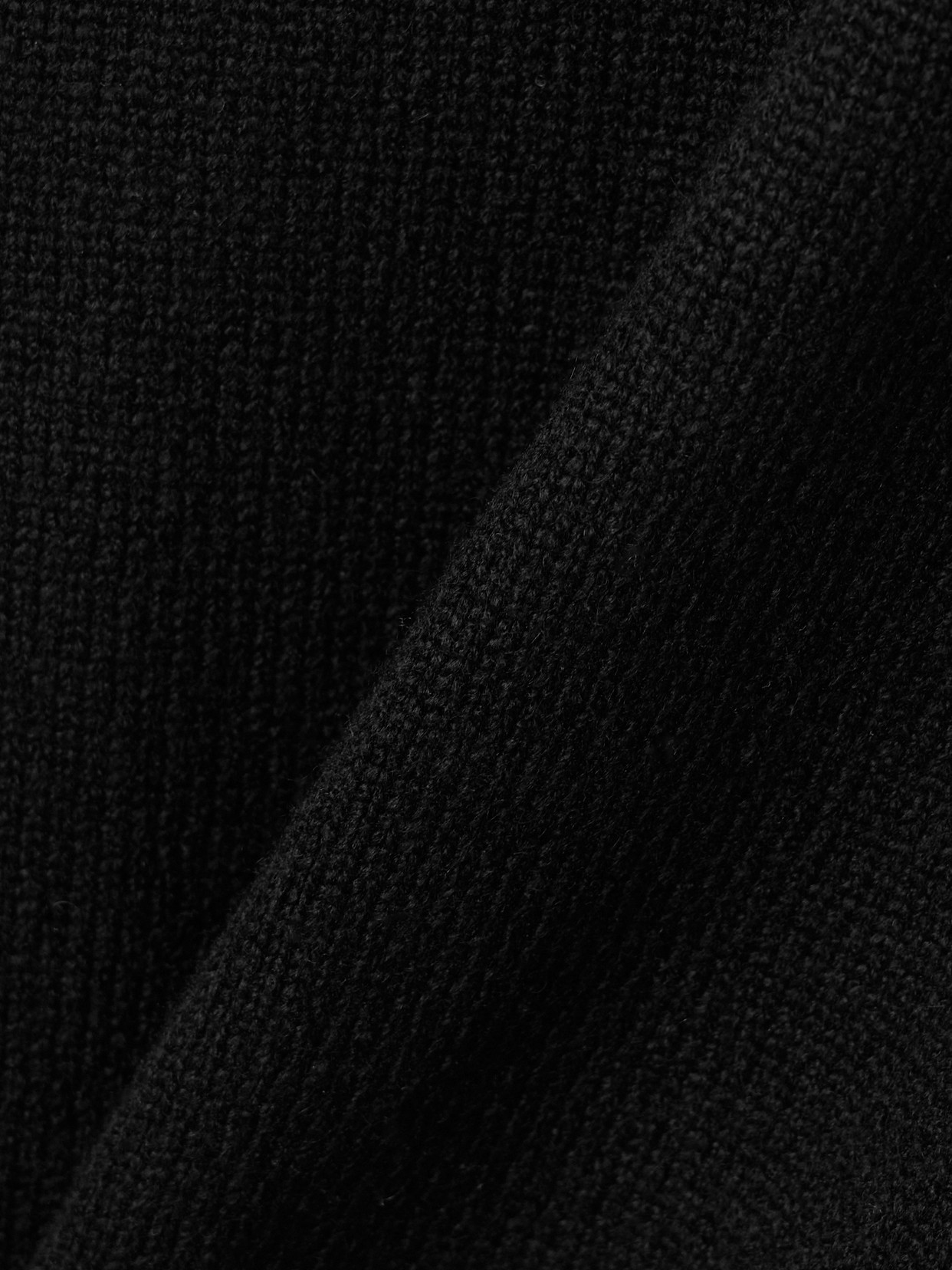 Khaite Wolfe Cashmere Sweater In Black