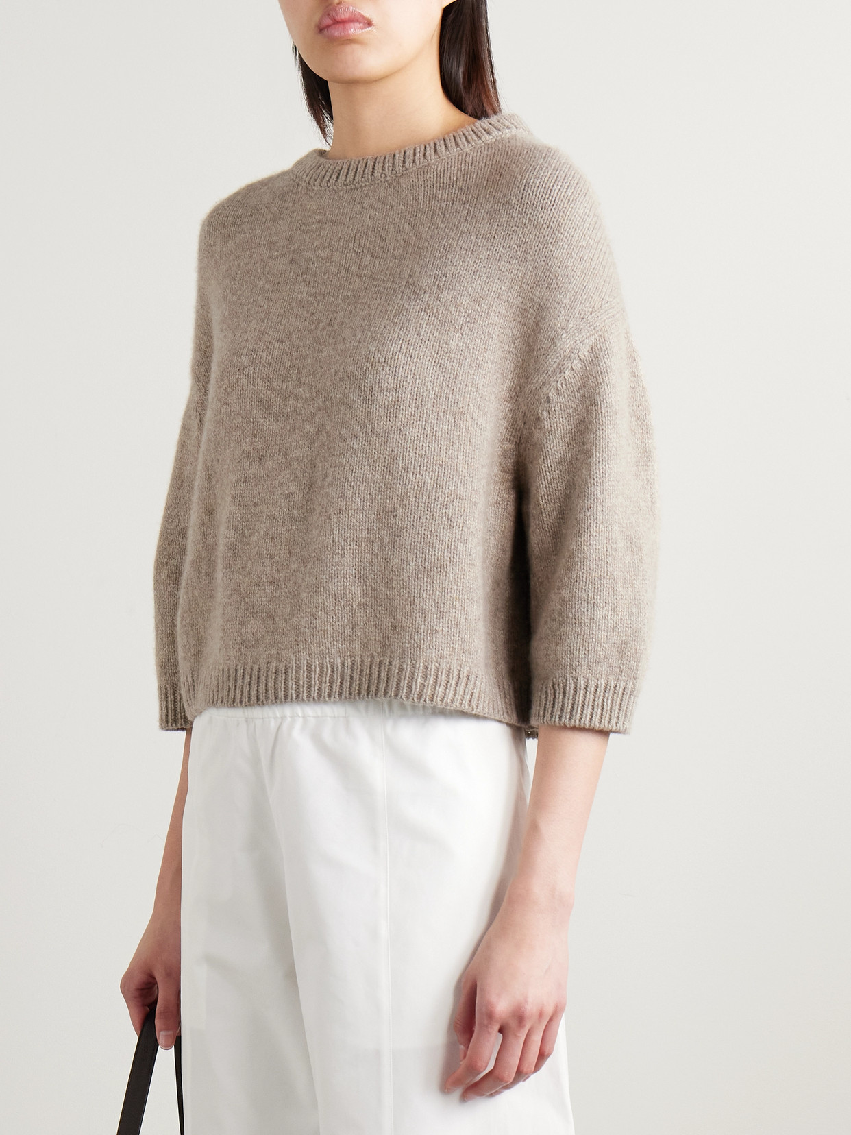 Khaite Sabina Cashmere Elbow-sleeve Boxy Sweater In Neutral