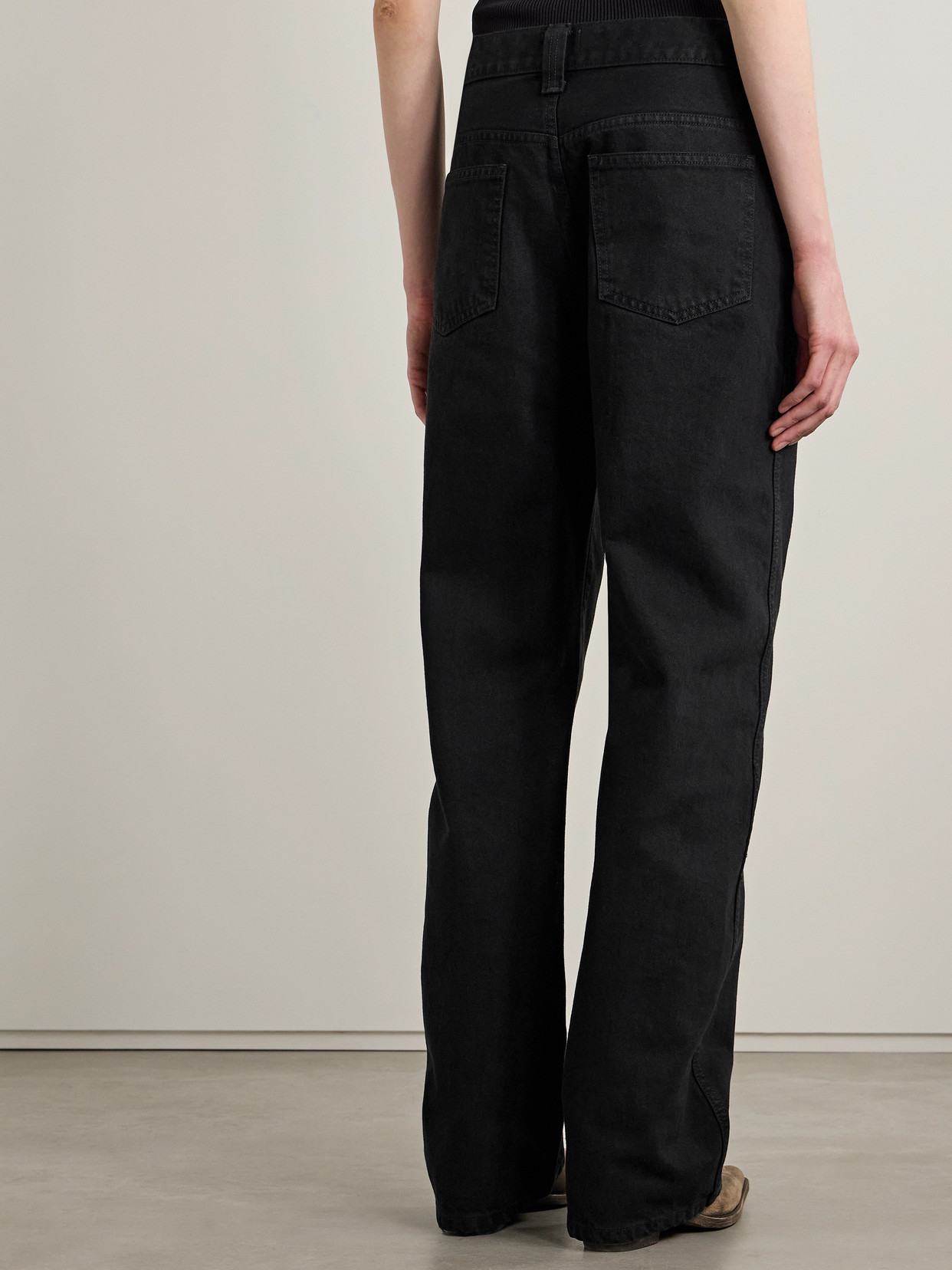 Khaite Bonnie Mid-rise Boyfriend Jeans In Black